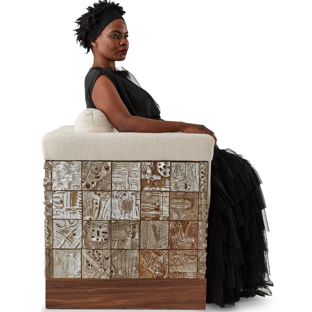 Stellar Modern Handmade Ceramic Walnut, Boucle'' Upholstered Luxury Dining Chair im Angebot 1