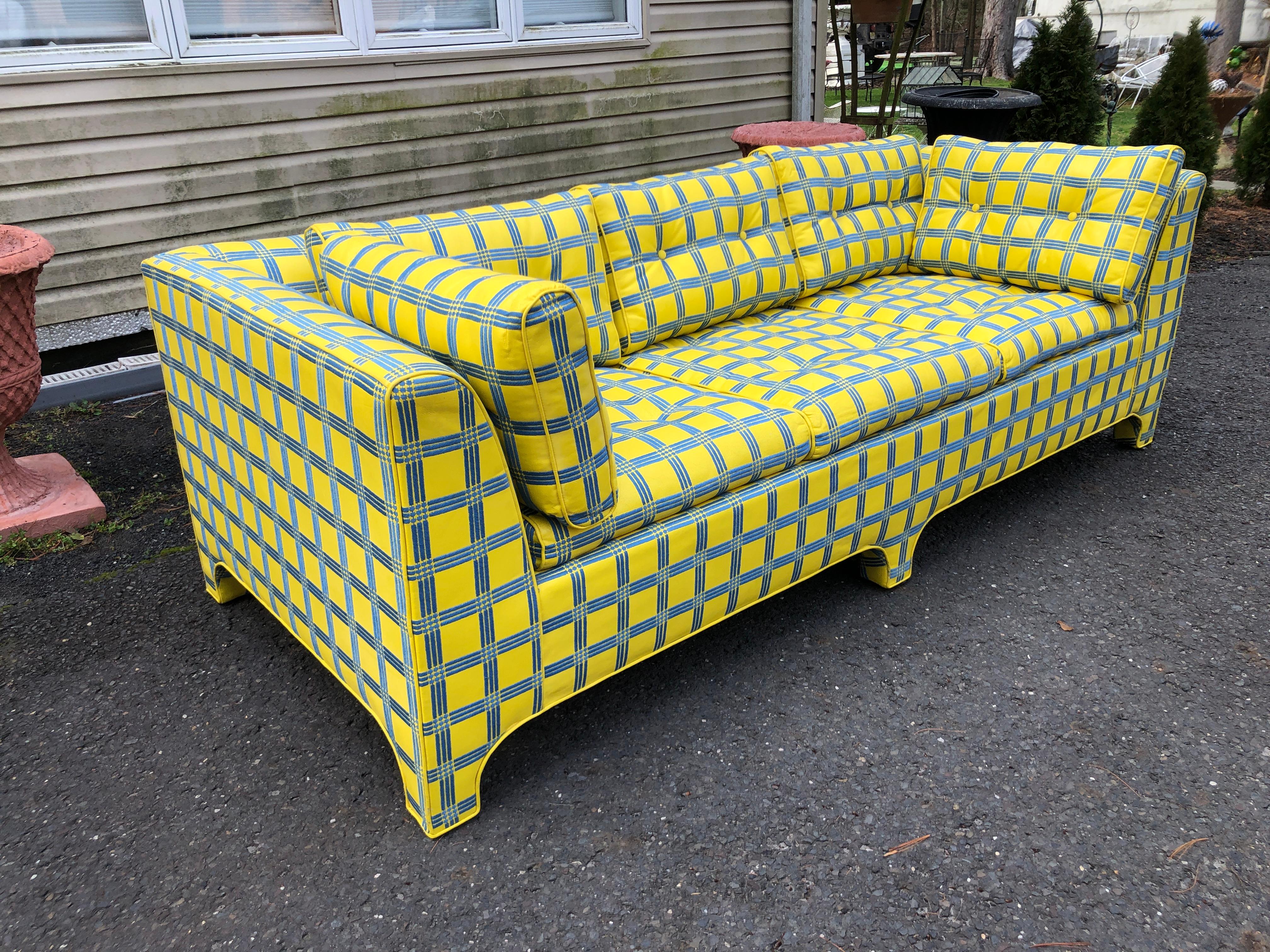 Stellar Paar Milo Baughman Parsons-Sofa aus gelbem Leder, Mid-Century Modern im Zustand „Gut“ im Angebot in Pemberton, NJ