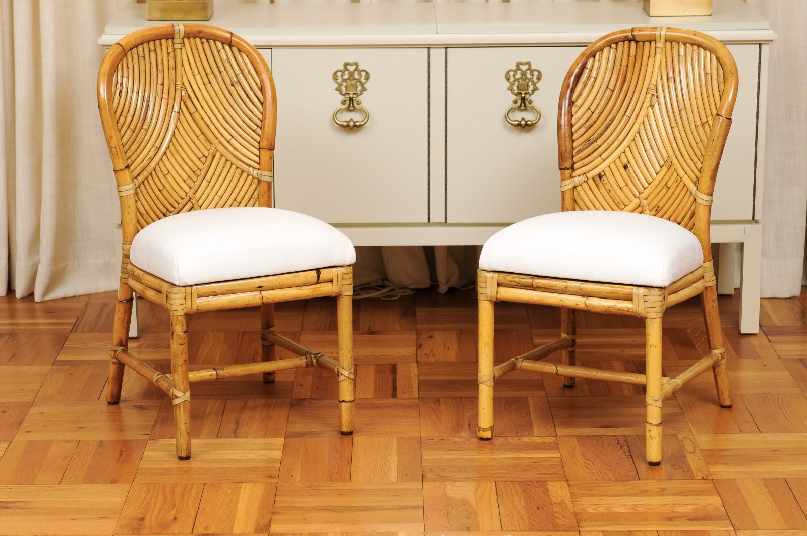 Stellare set restaurato di 8 sedie da bistrot in rattan intarsiato di McGuire, circa 1975 in vendita 5
