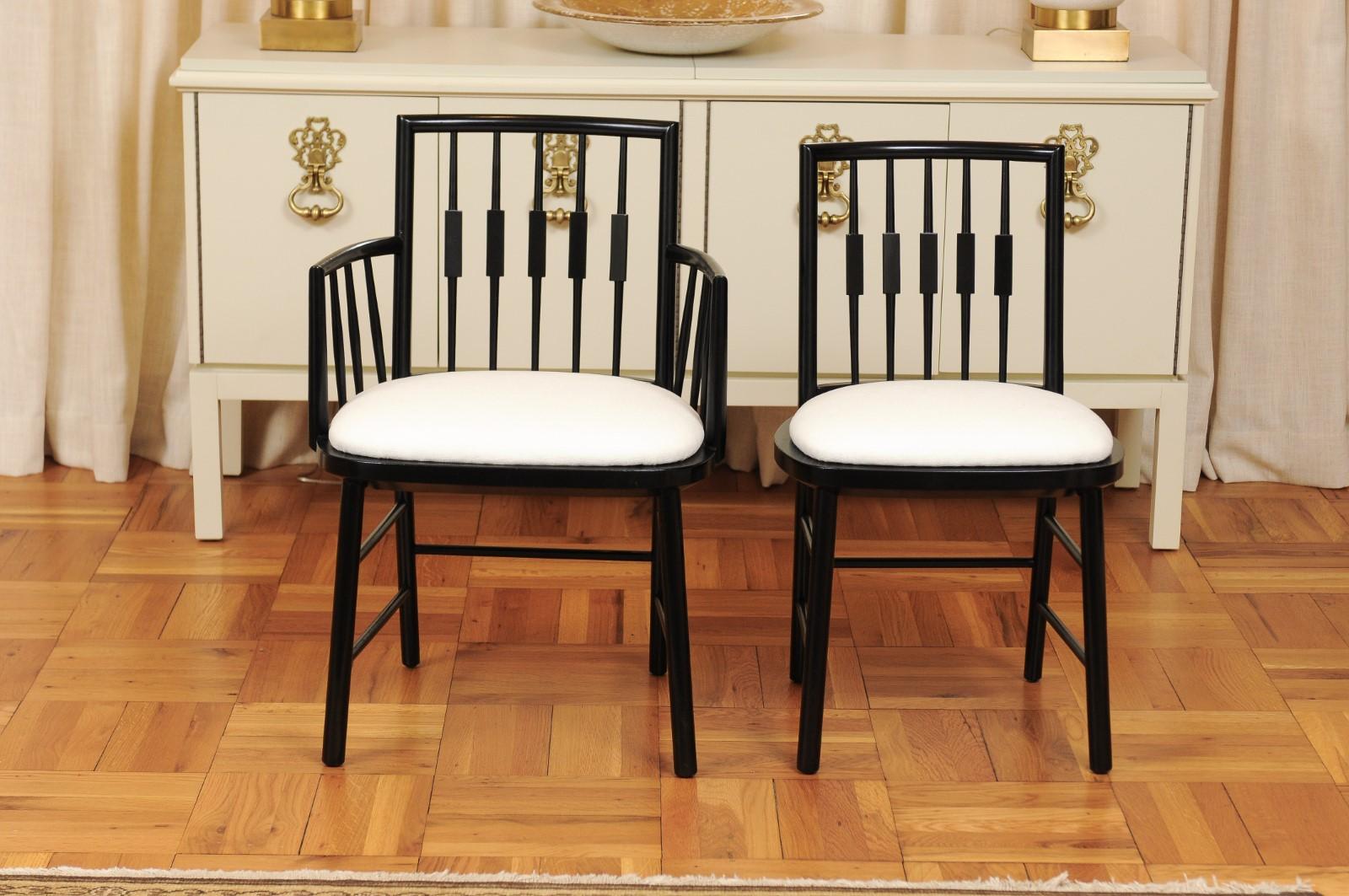 Mid-Century Modern  Stellar Set of 12 Modern Windsor Chairs by Michael Taylor, circa 1960 For Sale