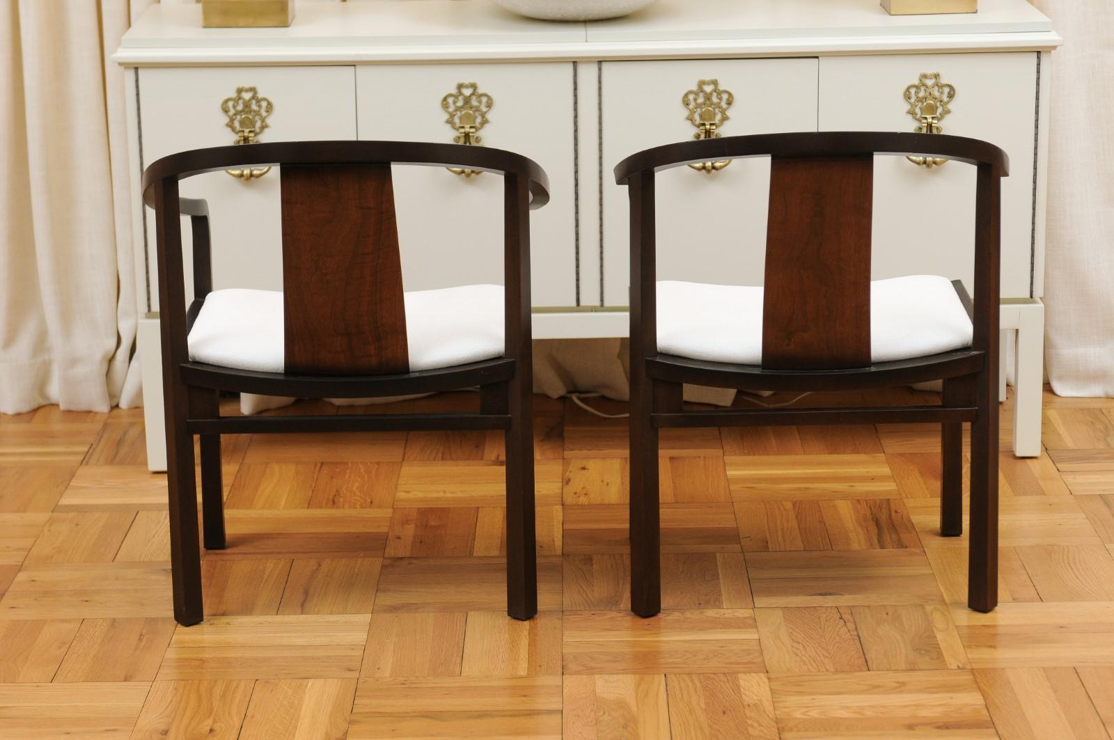 Stellar Set of 8 Walnut Dining Chairs by Michael Taylor for Baker, circa 1955 For Sale 1