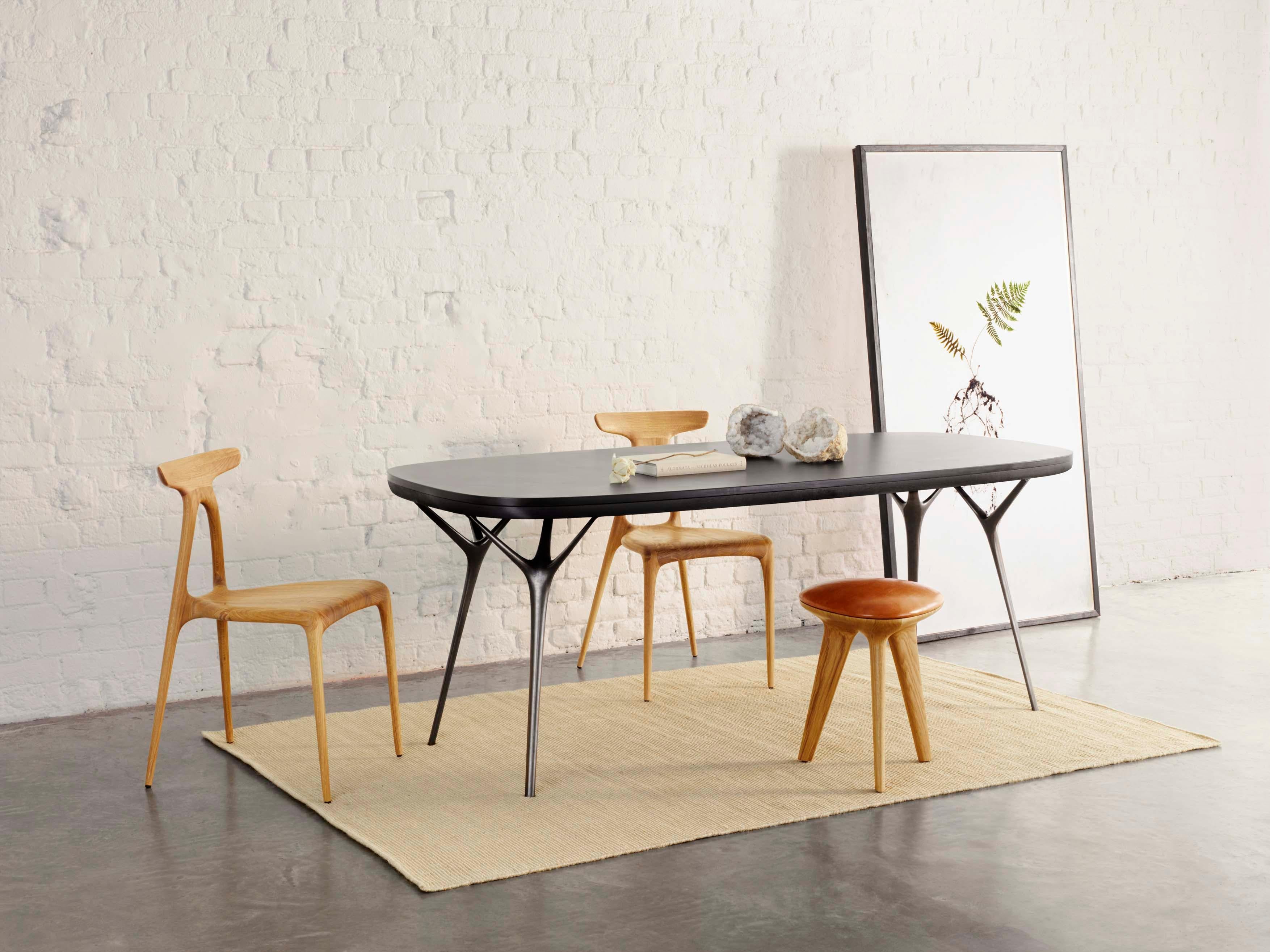 Minimaliste Table de bureau ou de salle à manger Stellarnova, pieds en bronze moulé avec contrepoids en bambou en vente