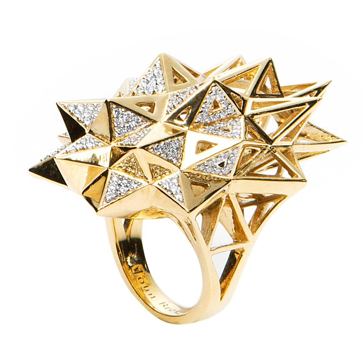 Round Cut Stellated Star Diamond Gold Ring For Sale