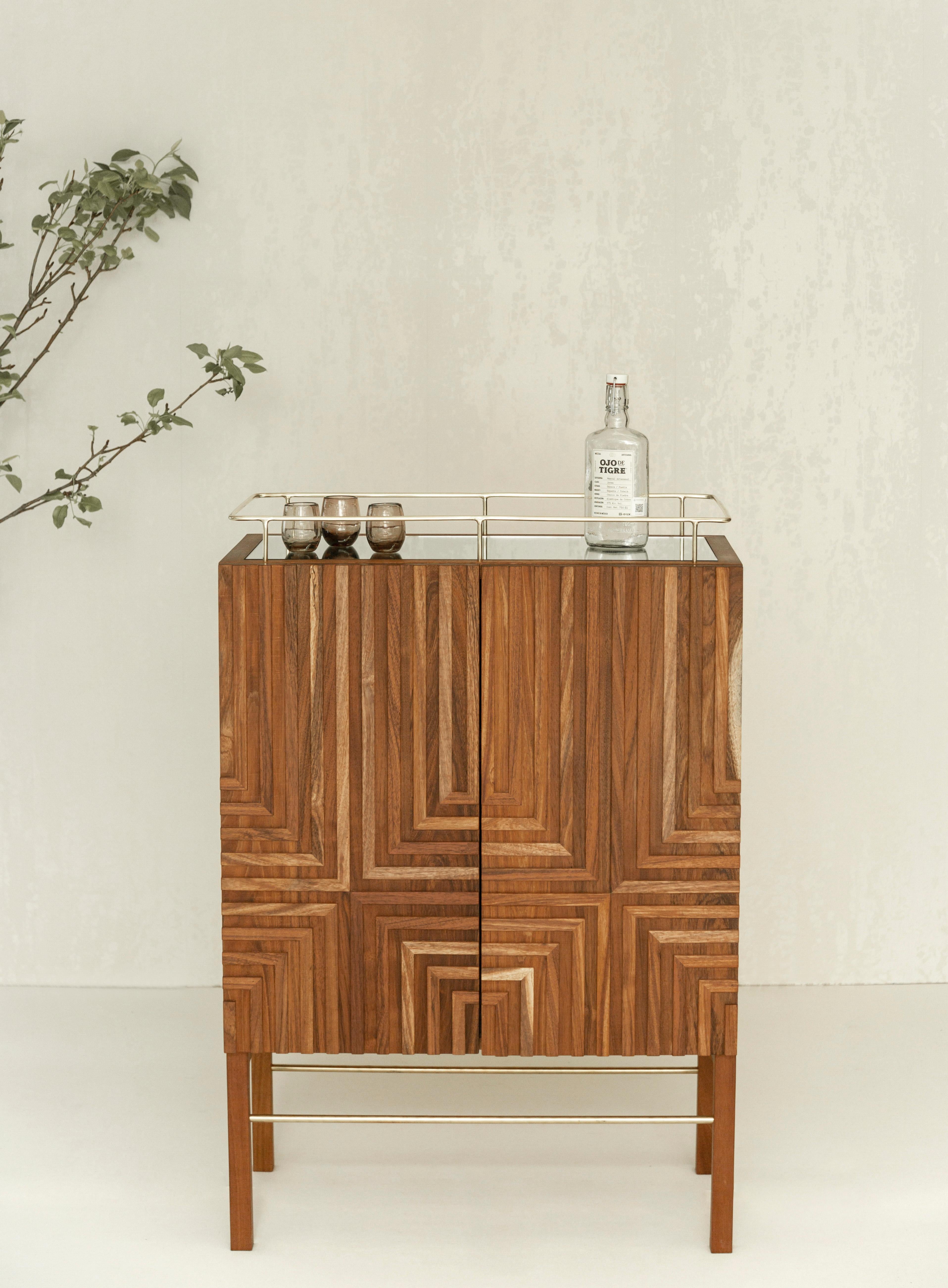 The Stellenbosch bar cabinet is a masterpiece that embodies meticulous craftsmanship, attention to detail, and a touch of sophistication. Immerse yourself in the intricacies of this exceptional piece, where every element has been thoughtfully