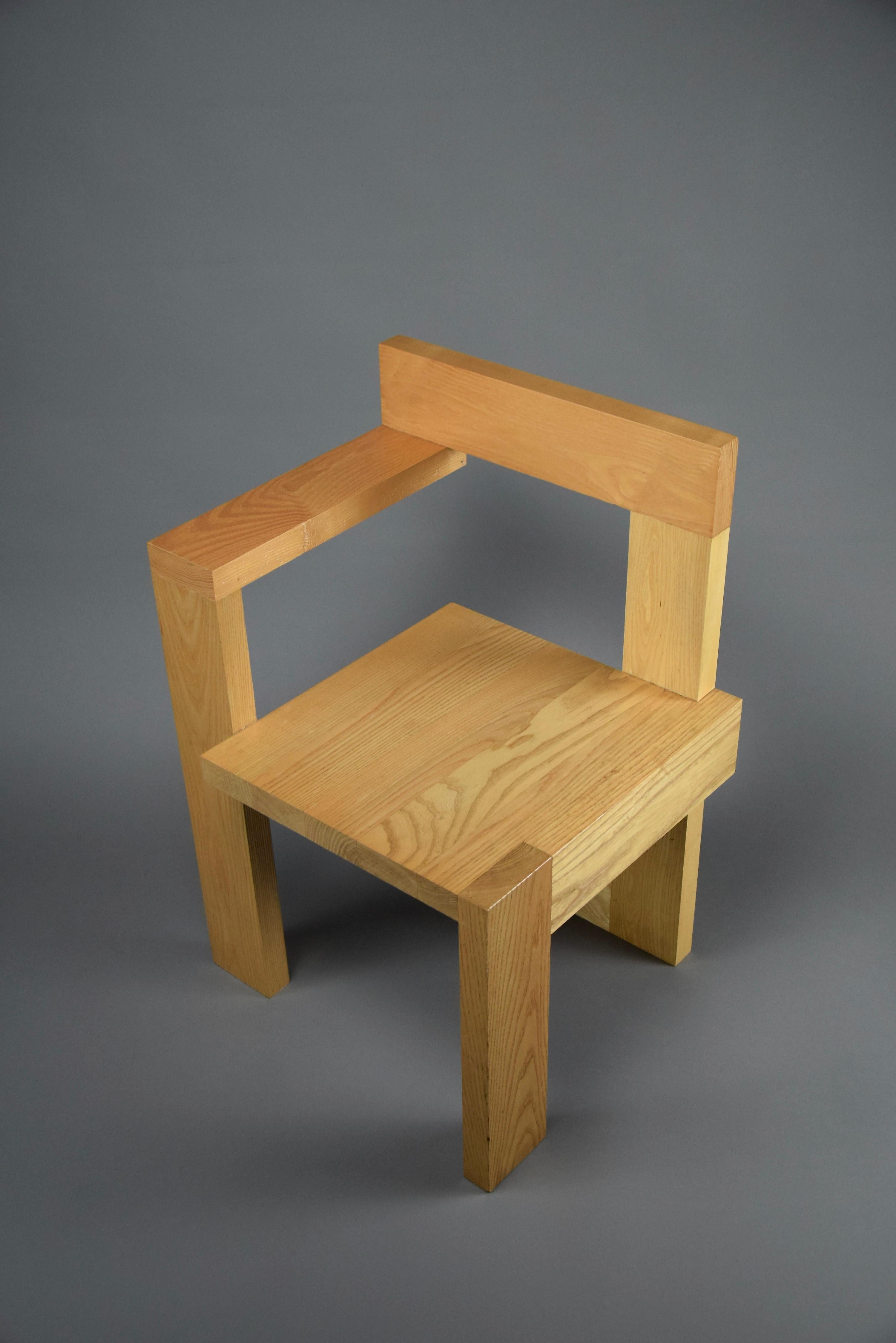 Introducing the Timeless Classic: The Solid Oak Steltman Chair
Experience the elegance and history of design with our impeccably crafted Solid Oak Steltman Chair, a homage to the iconic Gerrit Rietveld's 1963 masterpiece.
Craftsmanship That