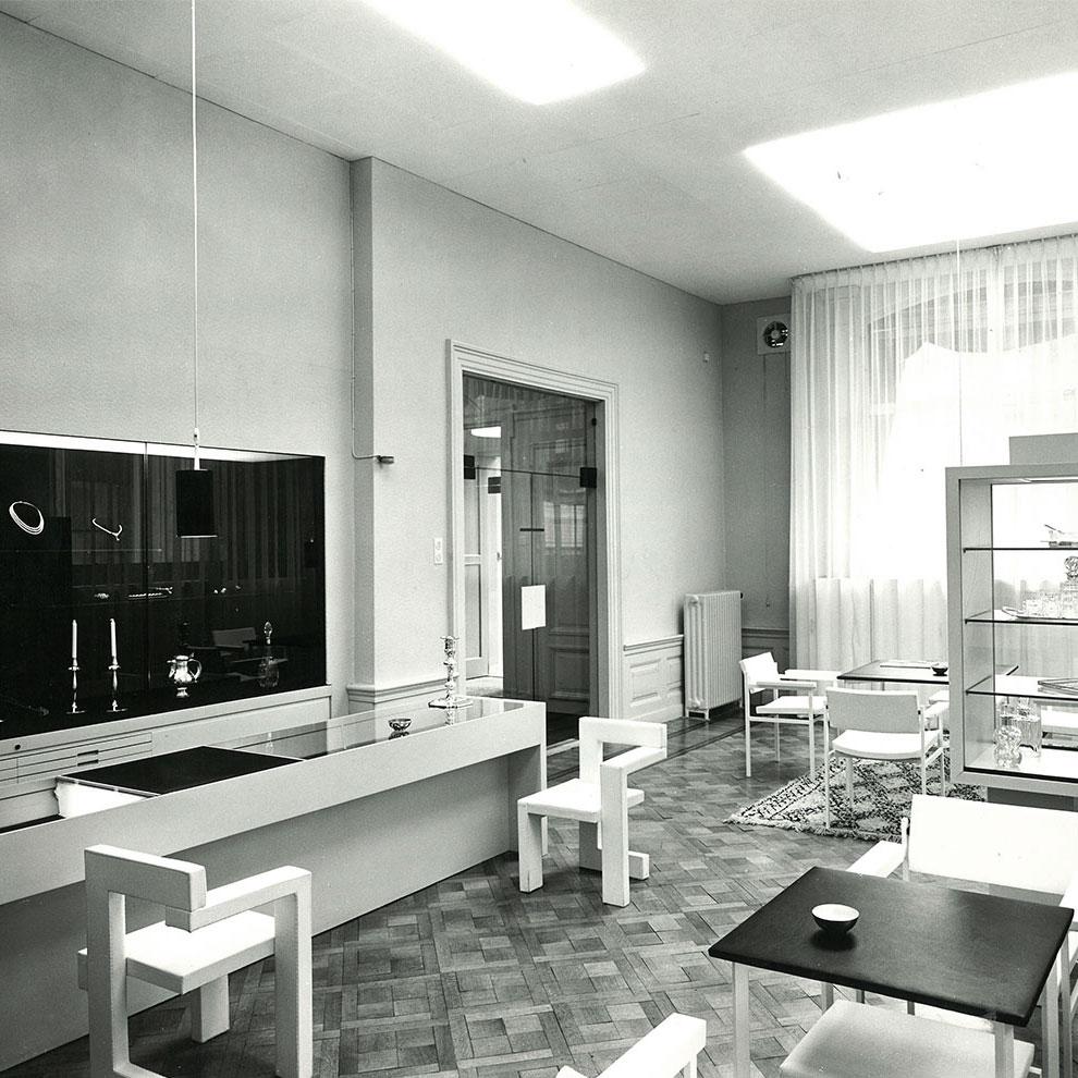 XXIe siècle et contemporain Chaise Steltman en chêne, conçue en 1963 par Gerrit Rietveld en vente