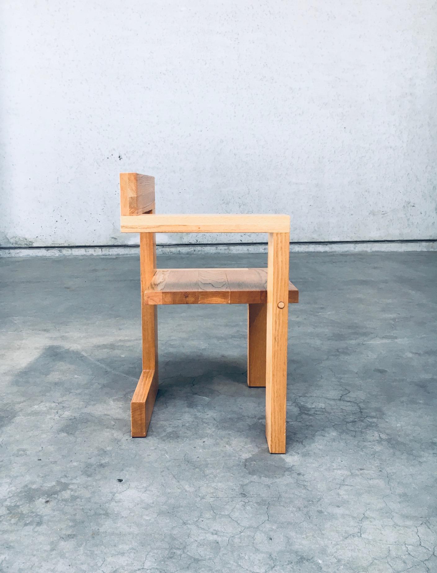 Néerlandais Chaise de design déconstruitisteSTELTMAN d'après Gerrit Rietveld en vente