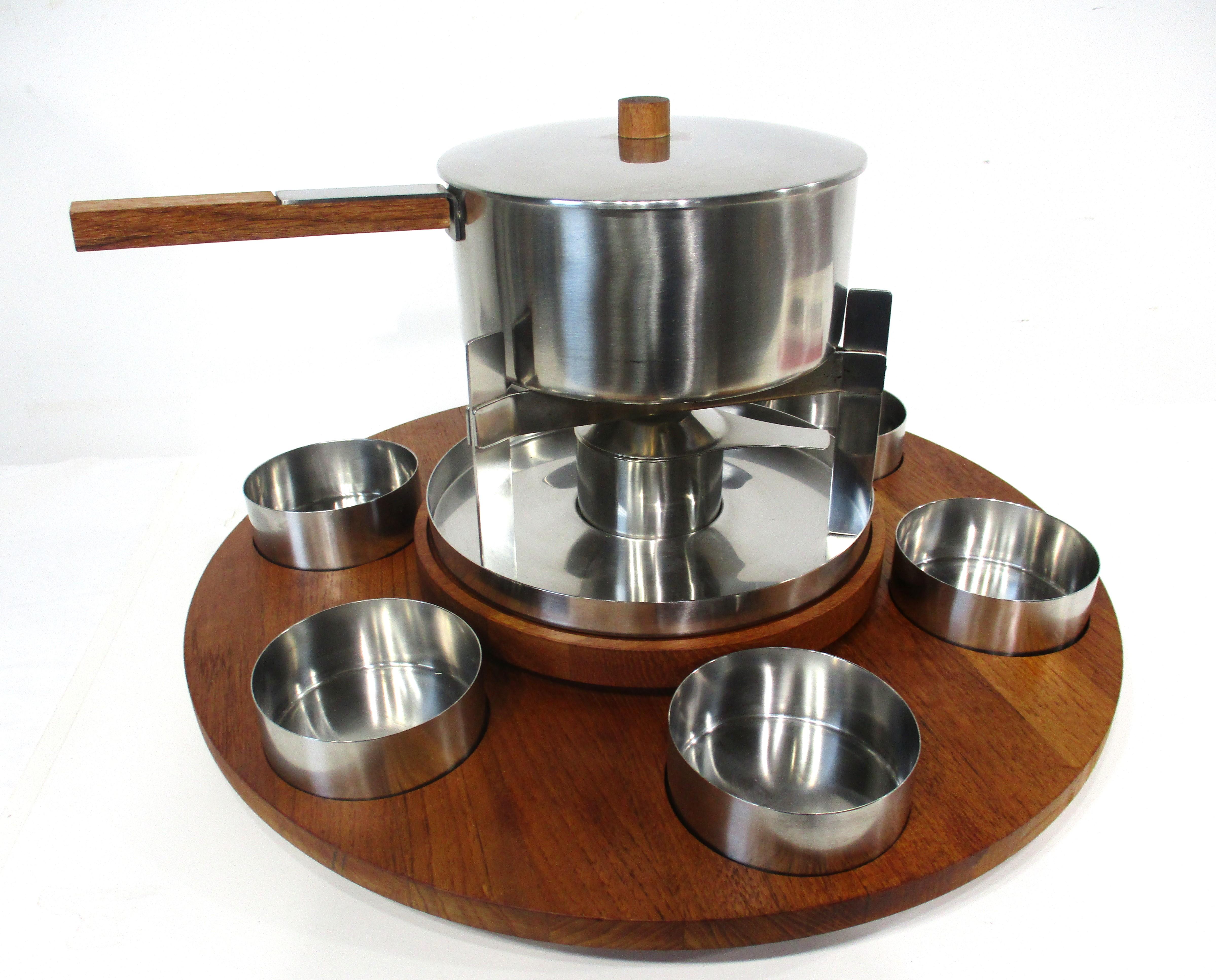 Mid-Century Modern Stelton Fondue Lazy Susan Set by Peter Holmblad Denmark en vente
