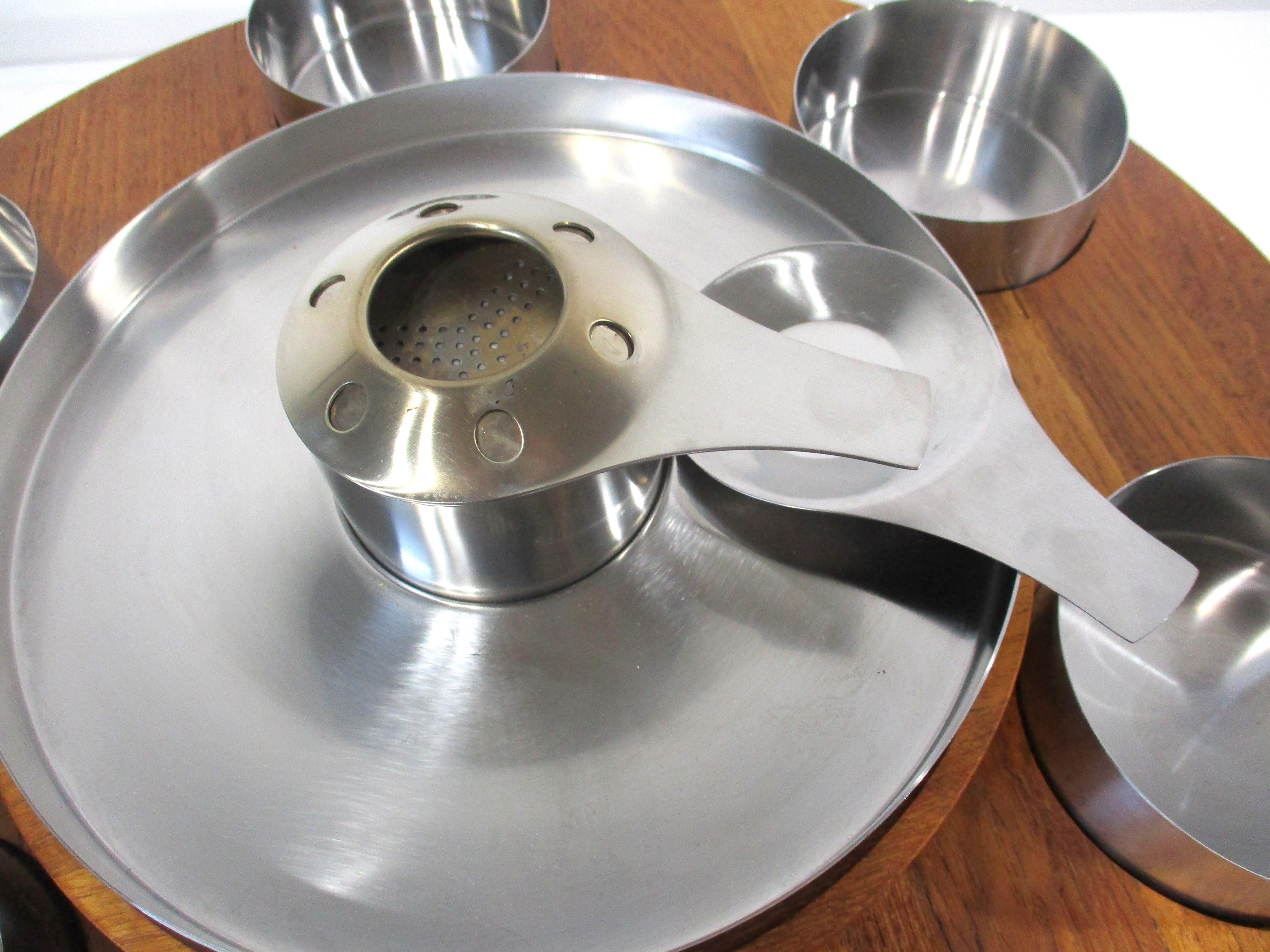 Stelton Fondue Lazy Susan Set by Peter Holmblad Denmark Bon état - En vente à Cincinnati, OH