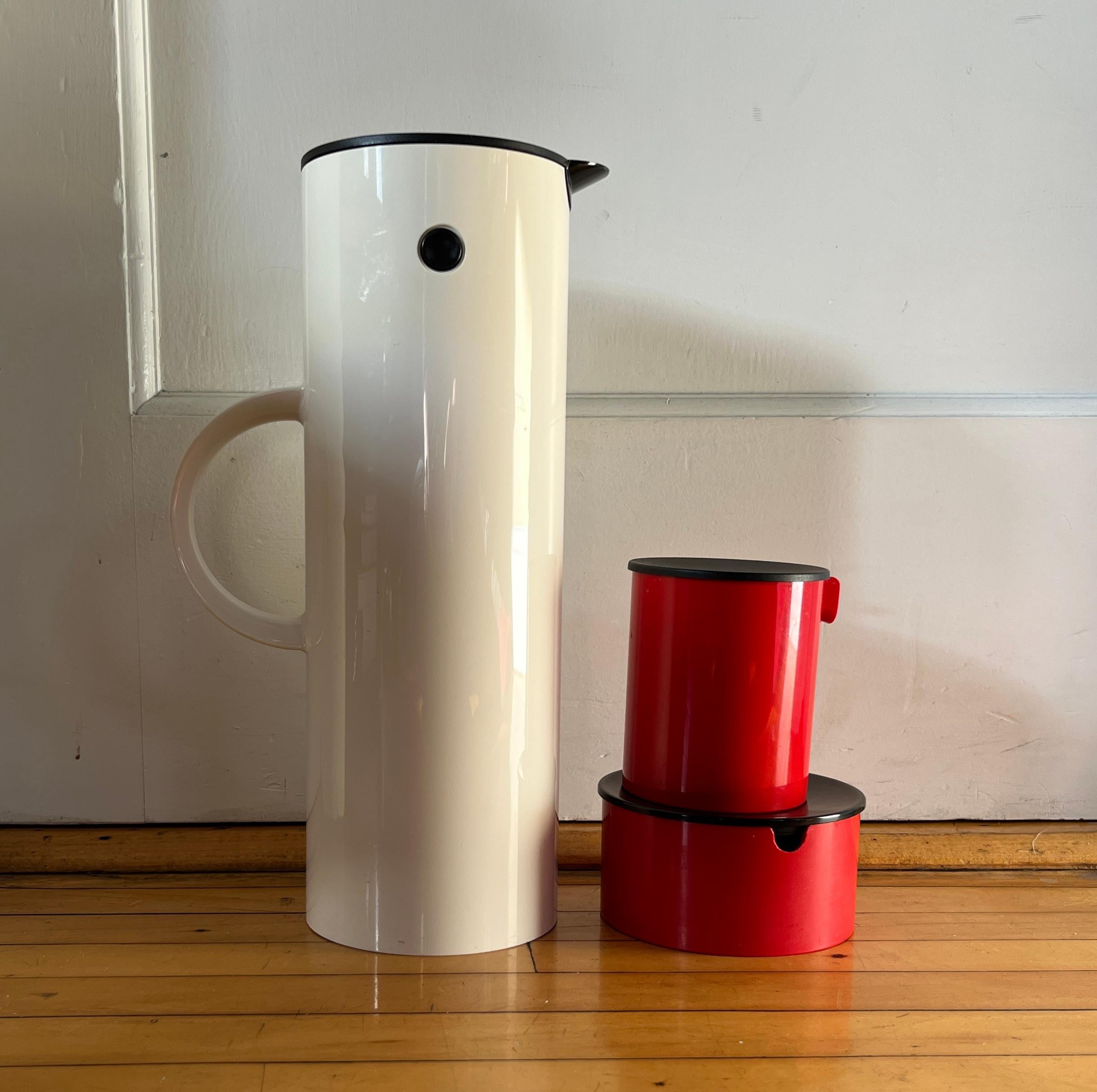 Stelton Service Set by Erik Magnussun, Denmark, 1970s, Red and White Mixed Set For Sale 5