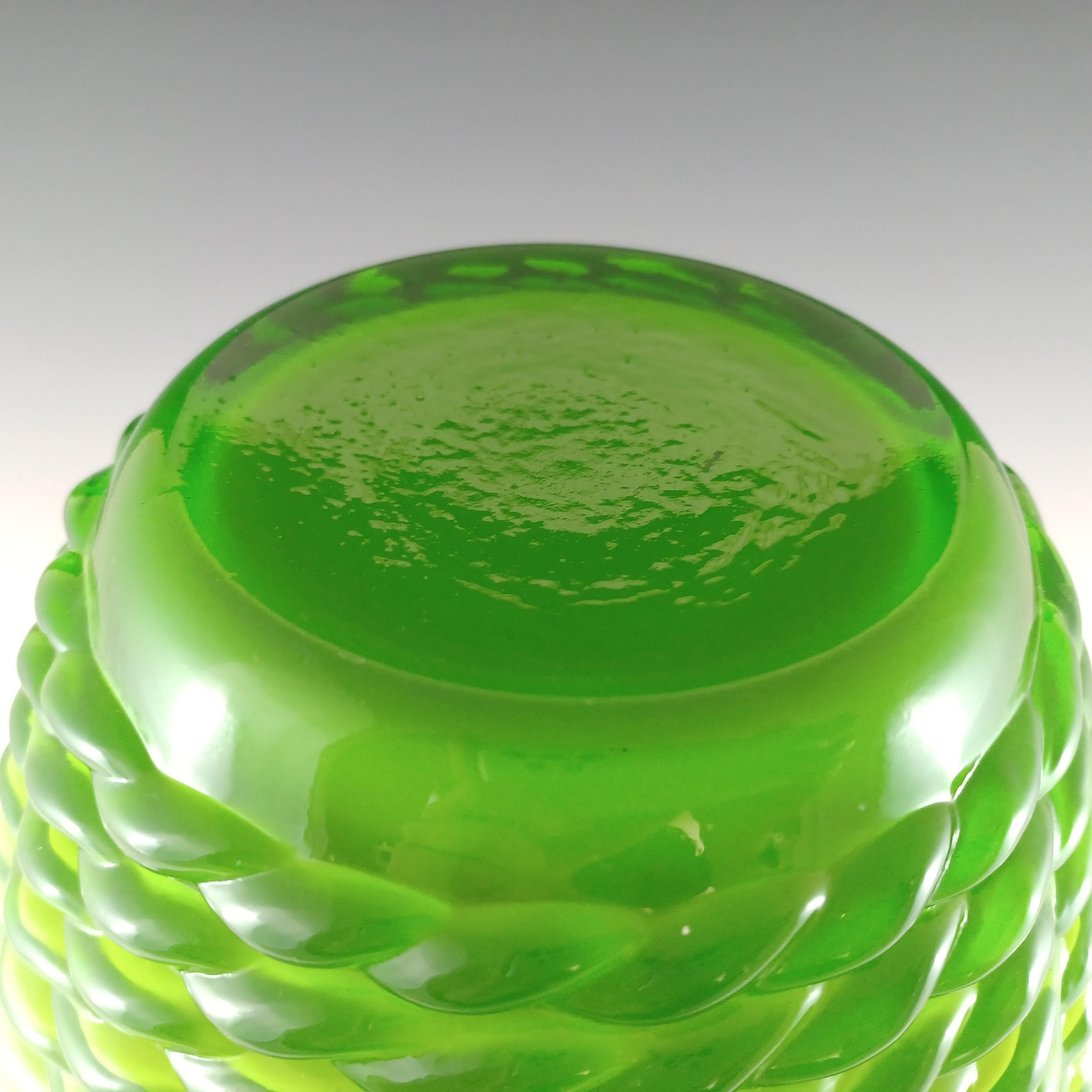 Stelvia Empoli Grünes Glas 'Basket Weave' Vase / Krug im Angebot 3