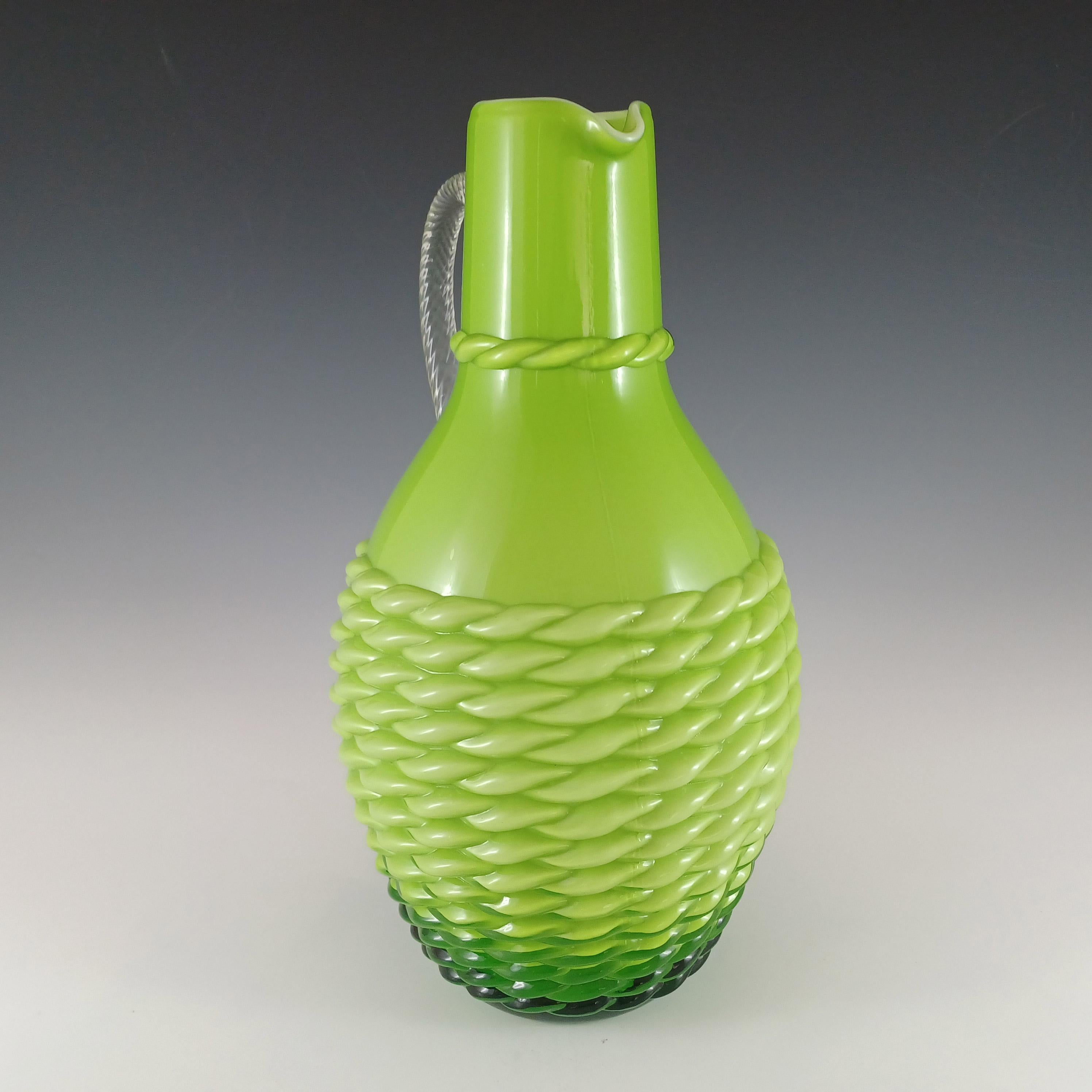 Stelvia Empoli Grünes Glas 'Basket Weave' Vase / Krug im Zustand „Gut“ im Angebot in Bolton, GB
