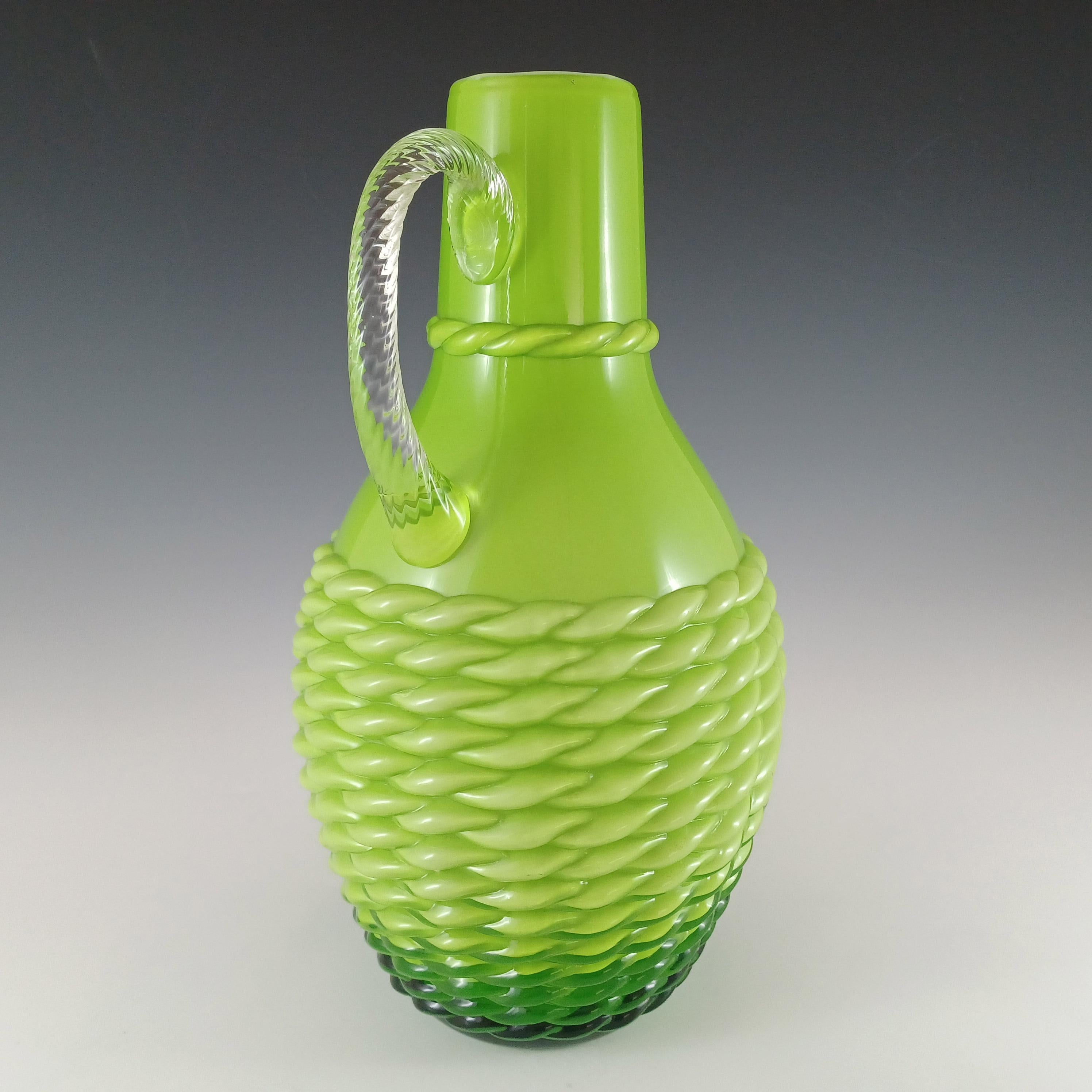 Stelvia Empoli Grünes Glas 'Basket Weave' Vase / Krug (20. Jahrhundert) im Angebot