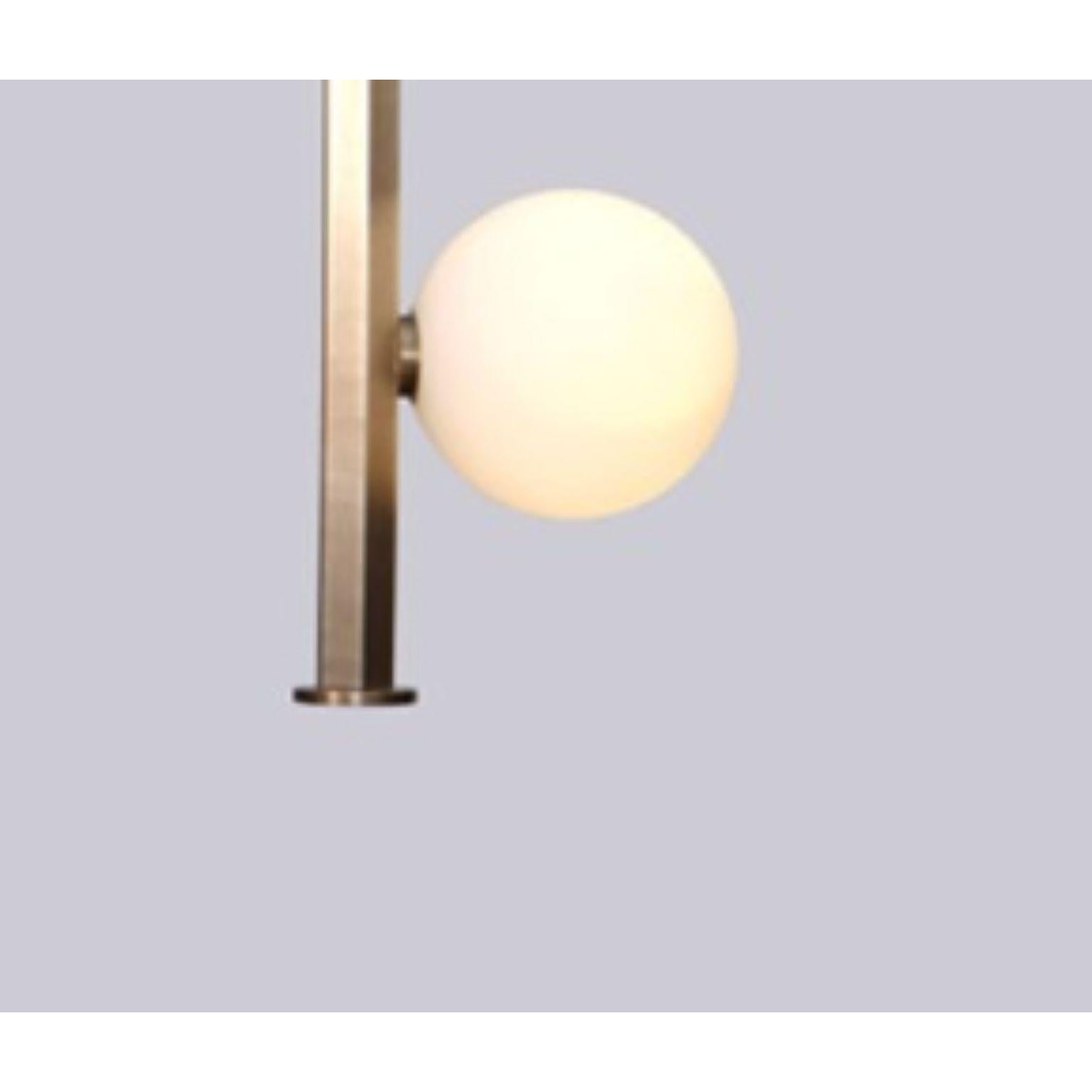 Stem 2 glaskugel-pendelleuchte von Lamp Shaper (Indisch) im Angebot