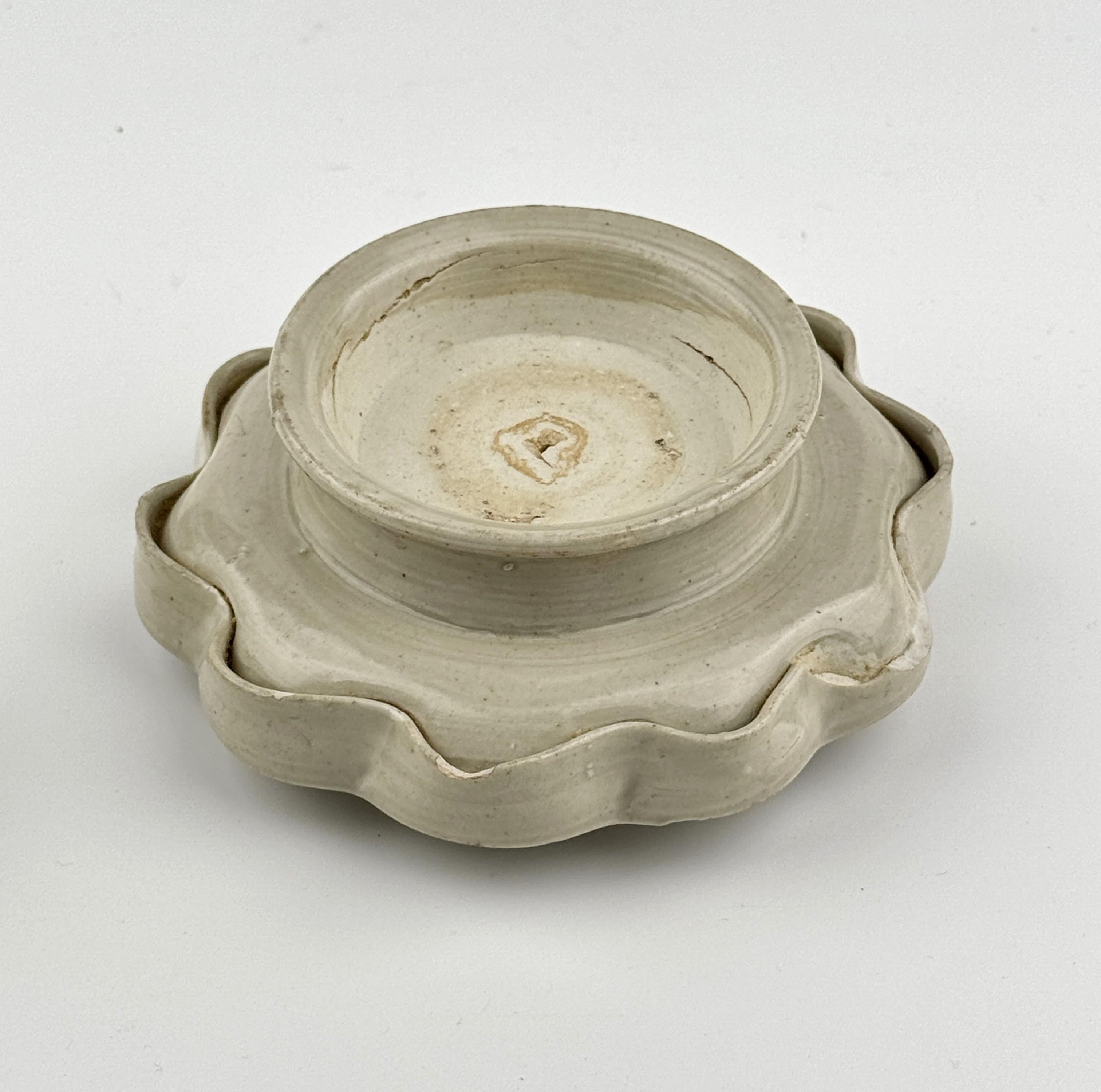 Stem Cup and Stand, Song Dynasty(960~1279) For Sale 5