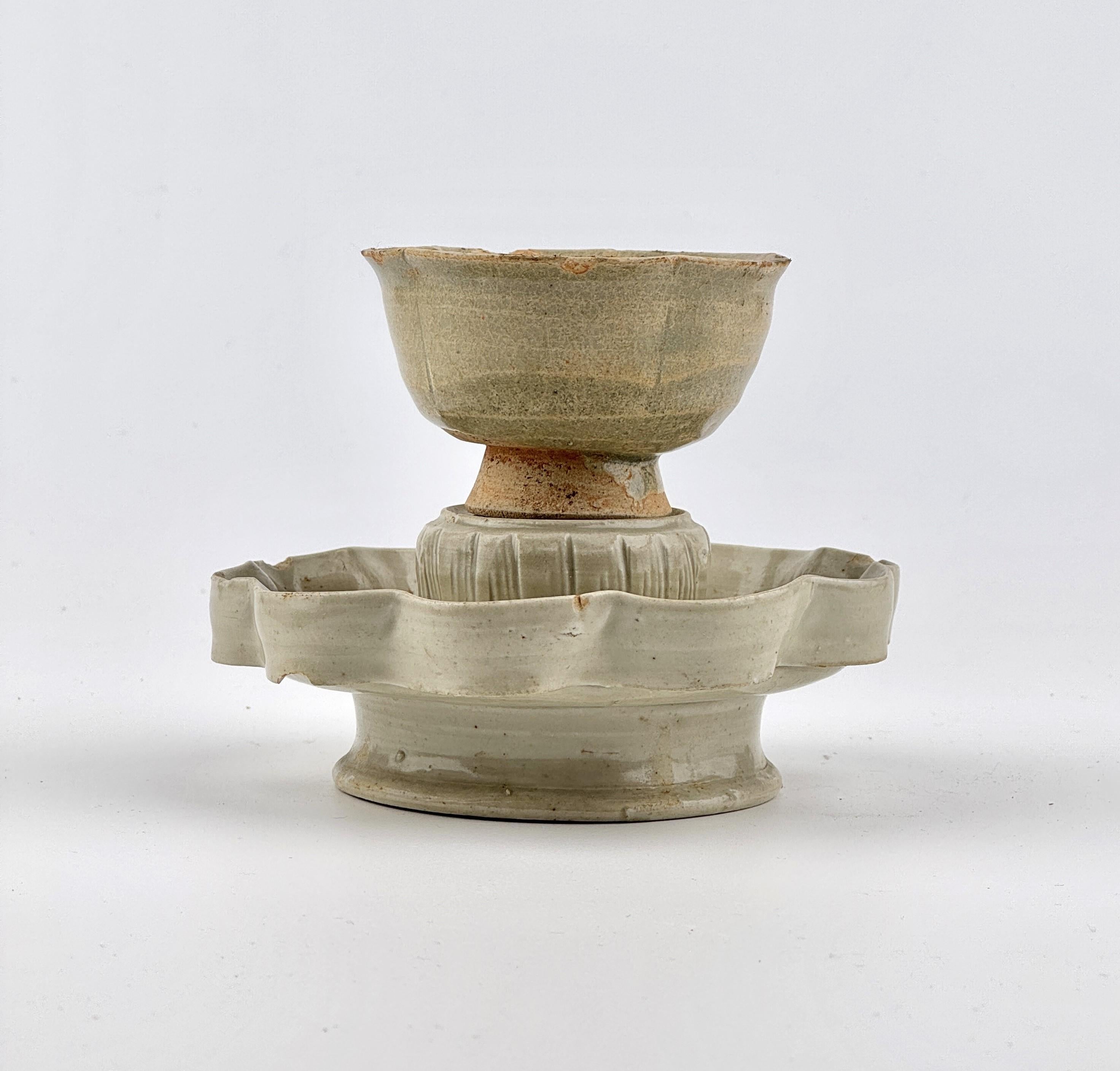 Stem Cup and Stand, Song Dynasty(960~1279) For Sale 1