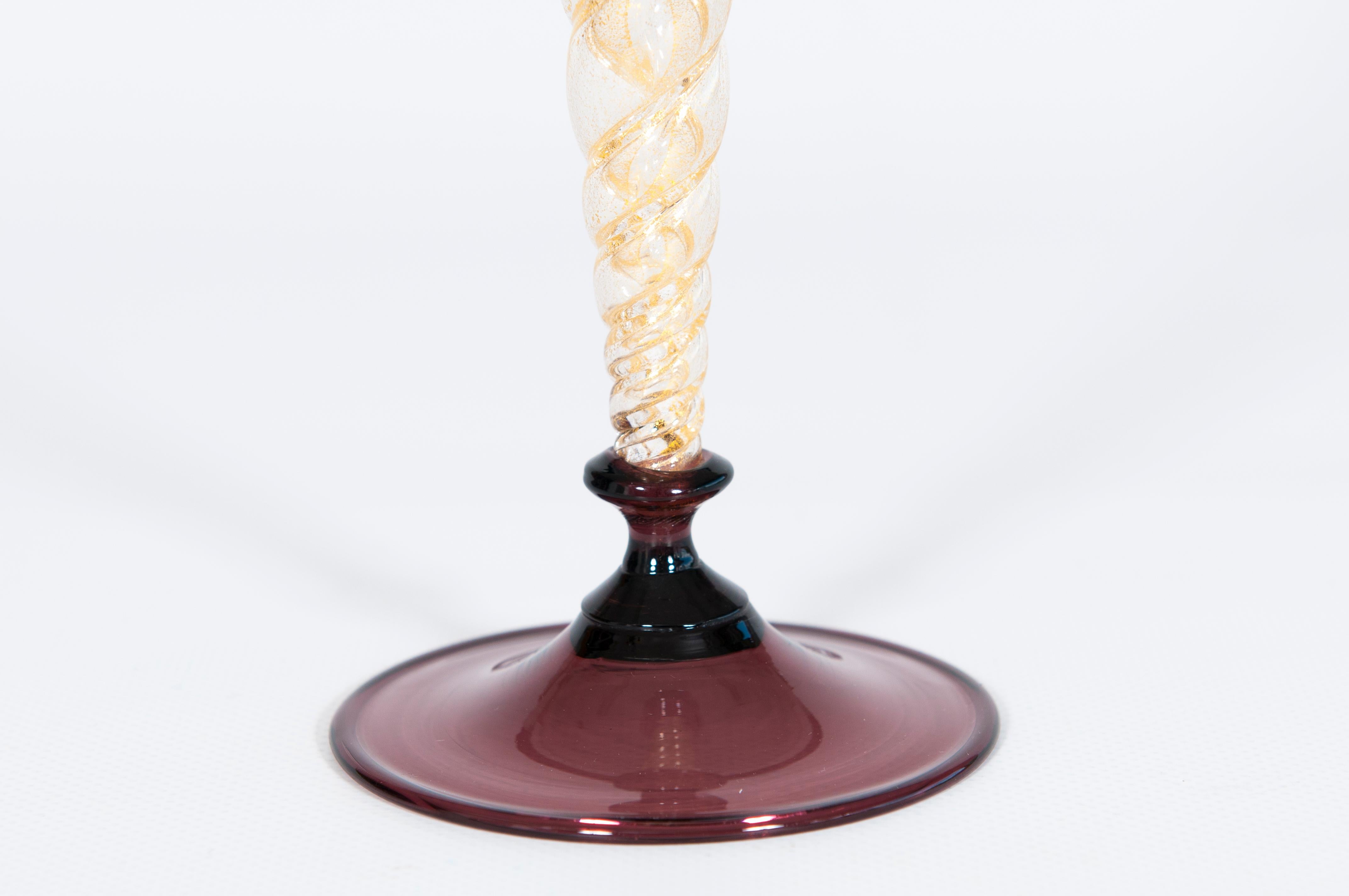 Mid-Century Modern Stem Glass in Amethyst Murano Glass with Spiral Stem in Gold Leaf Italy 1990s For Sale