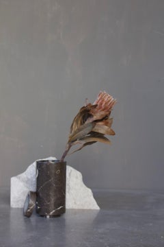 Stem Vase S in Marble Shadow Black