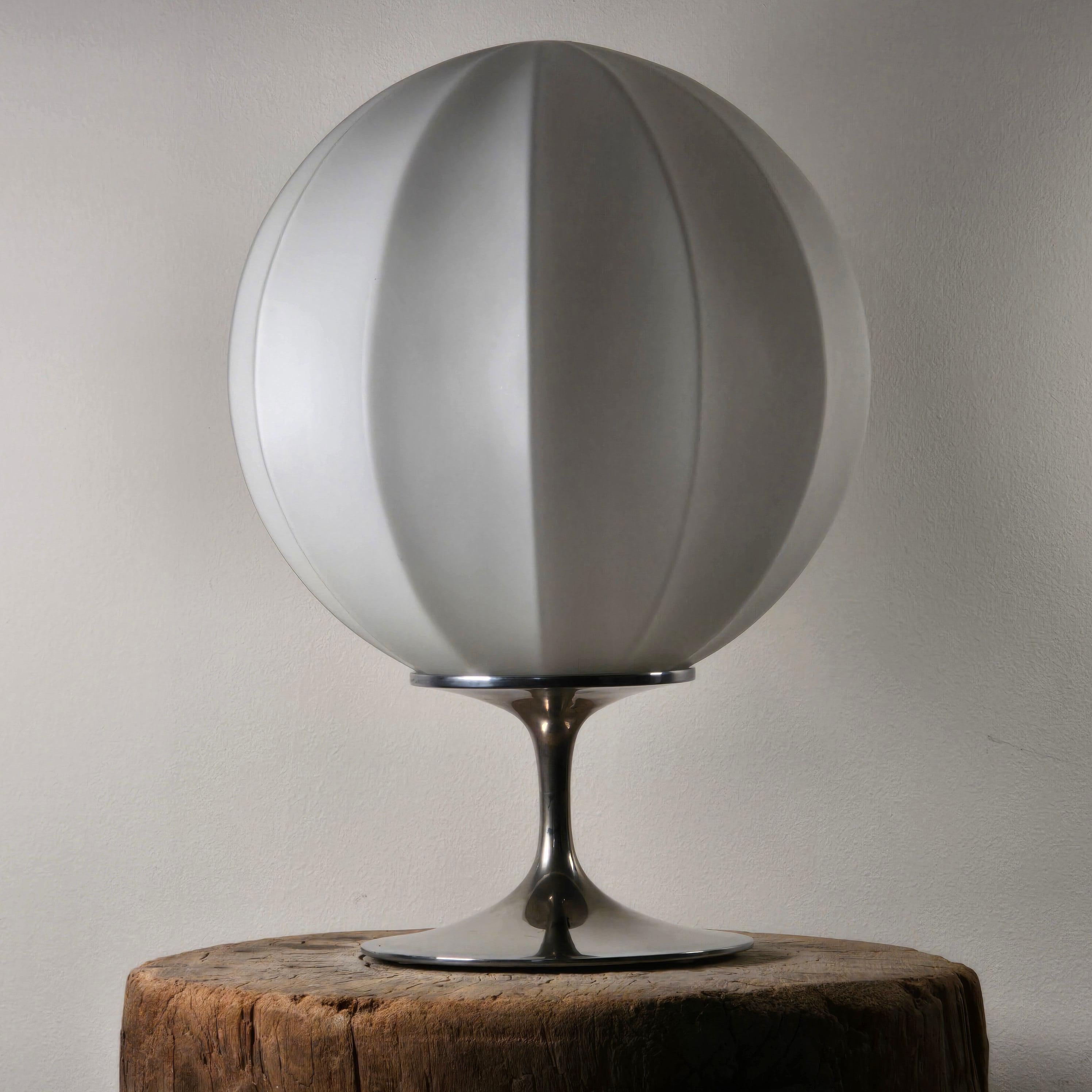 Early production stemlite designed by Bill Curry for Design Line.   Featuring a rare fluted spherical cased glass opal shade with satin finish that was purchased on the lamp.   This is either an early production piece or an early prototype.   Good