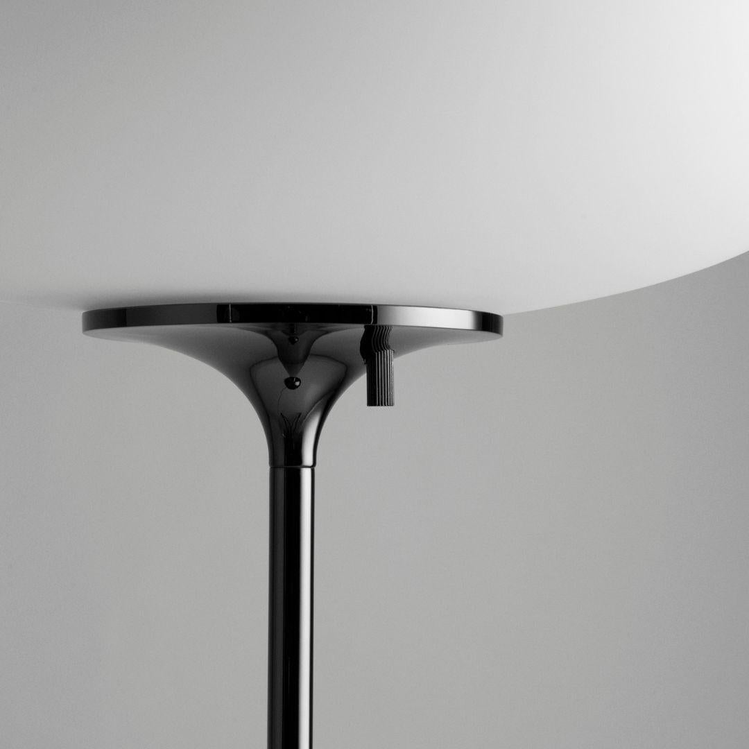 'Stemlite' Floor Lamp in Pebble Grey by Bill Curry for GUBI For Sale 5