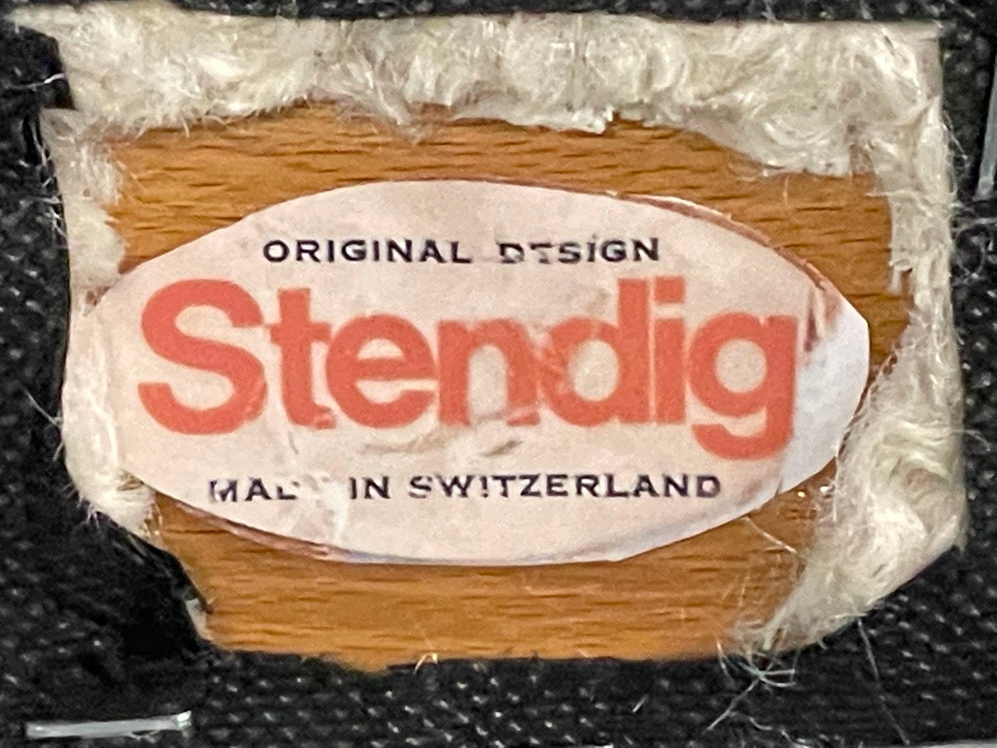 Stendig-Wohnzimmer, Sofa, Paar Würfelstühle, New Boucle, Schweiz, Labeled im Angebot 1
