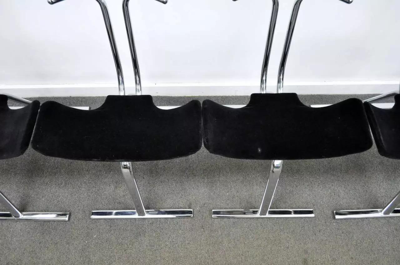 Chaises d'appoint empilables chromées Stendig, mi-siècle moderne, lot de 8 Bon état - En vente à Philadelphia, PA