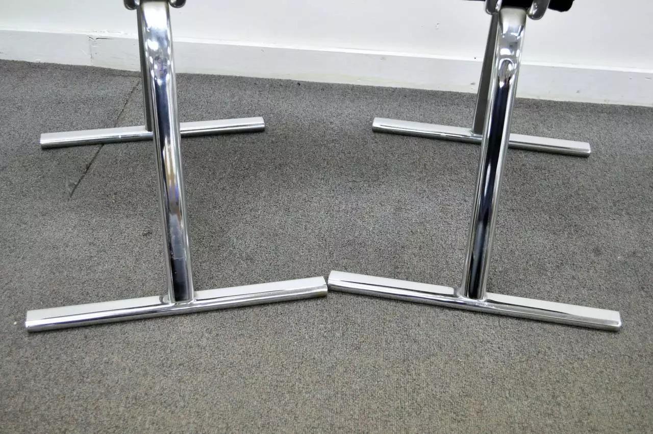 20ième siècle Chaises d'appoint empilables chromées Stendig, mi-siècle moderne, lot de 8 en vente