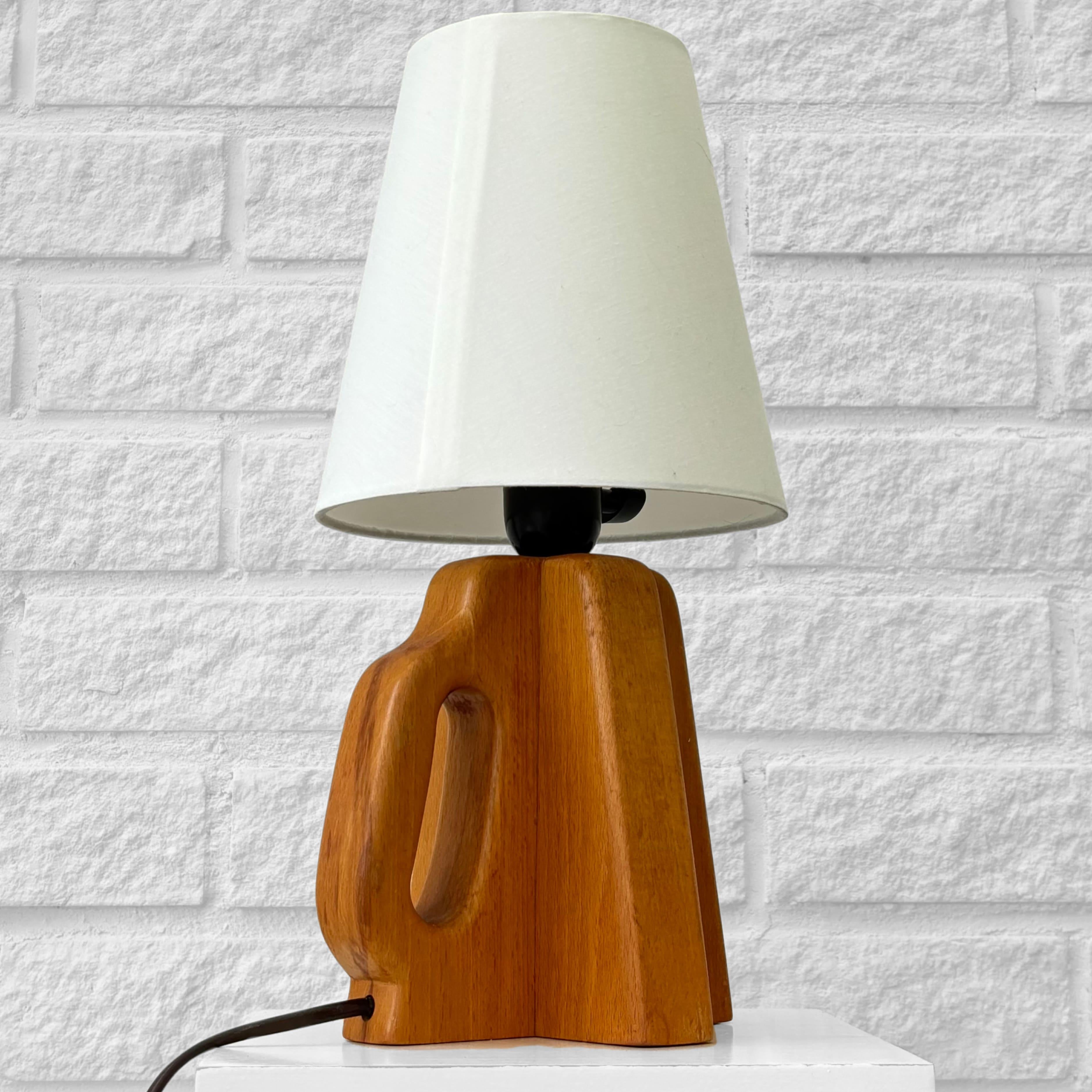 Textile Steneby Hemslöjdsförening Suède, 1940s lampe de table moderniste design scandinave en vente