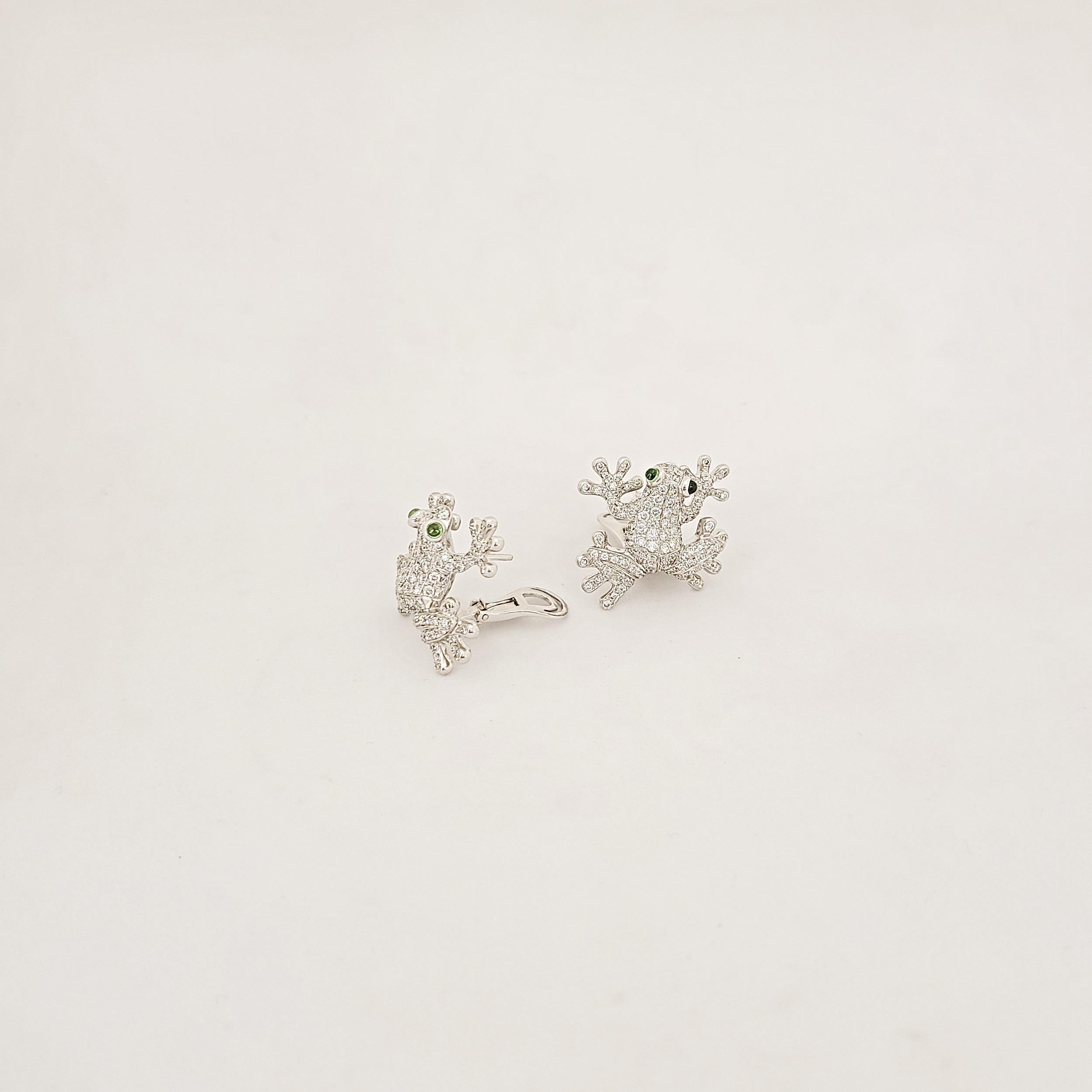 Moderne Stenzhorn for Cellini, boucles d'oreilles grenouille en or blanc 18 carats et diamants de 2,30 carats en vente