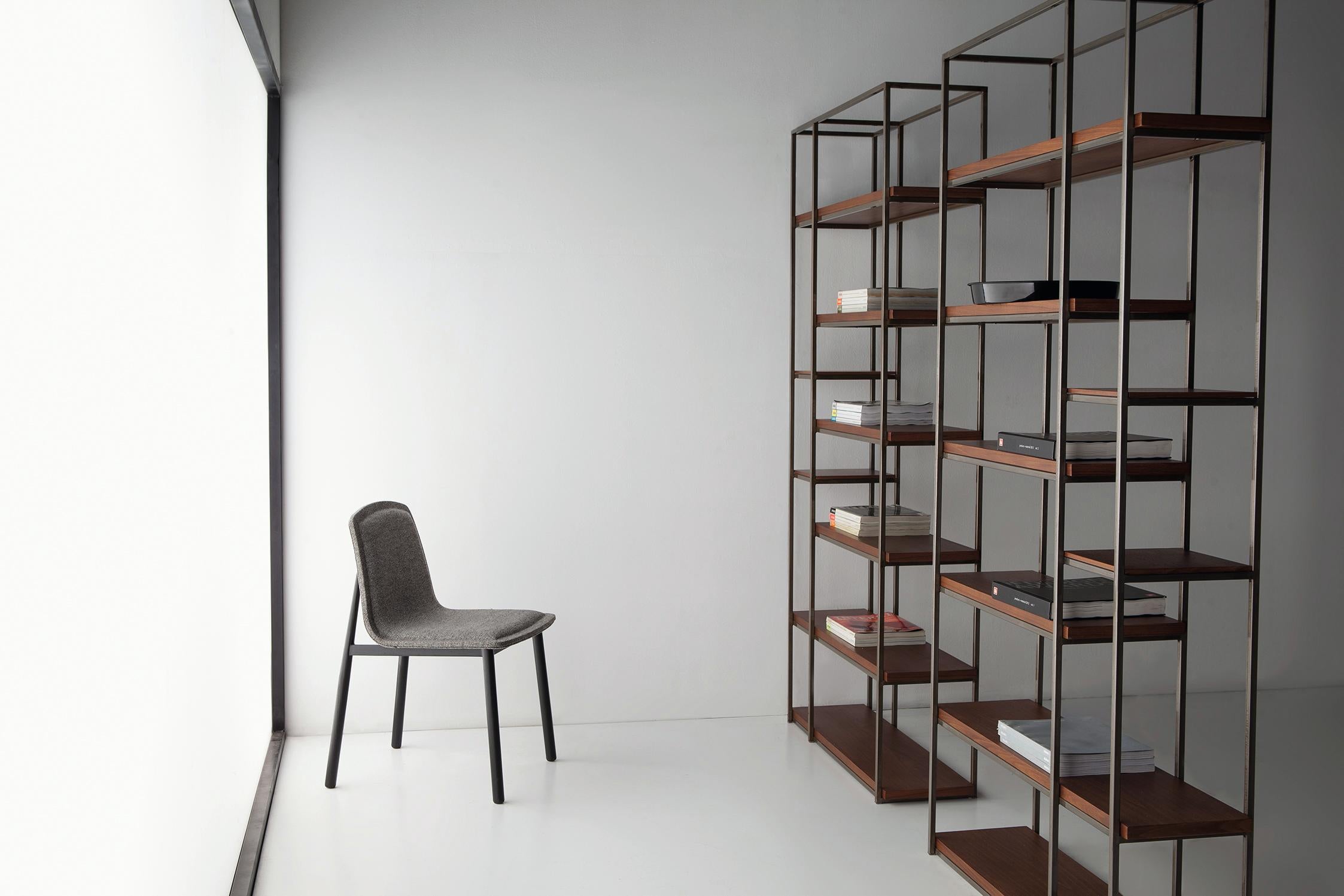 Step Bookcase by Doimo Brasil In New Condition For Sale In Geneve, CH
