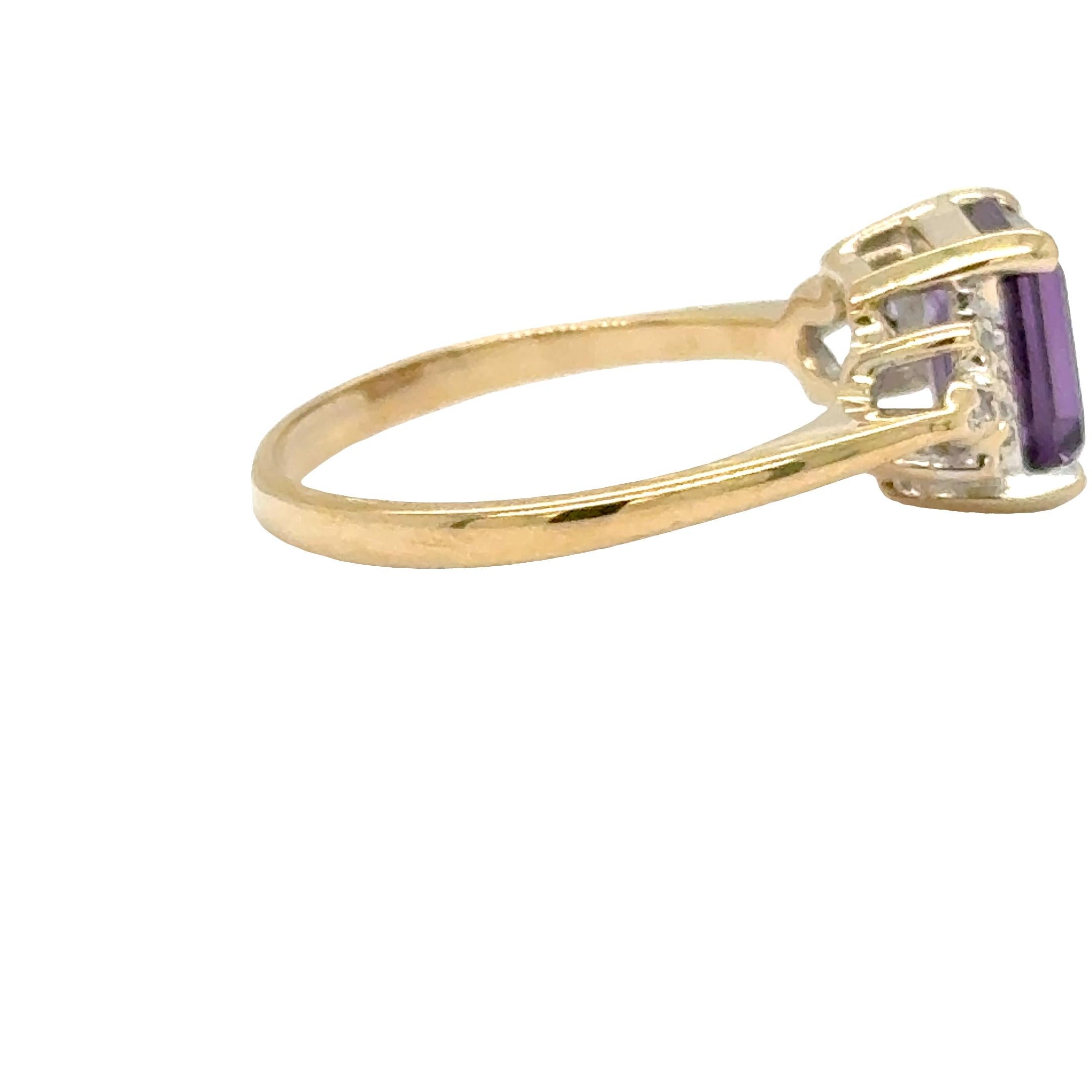 Donna Anello con ametista e diamanti taglio Step-Cut - Oro giallo 14k in vendita