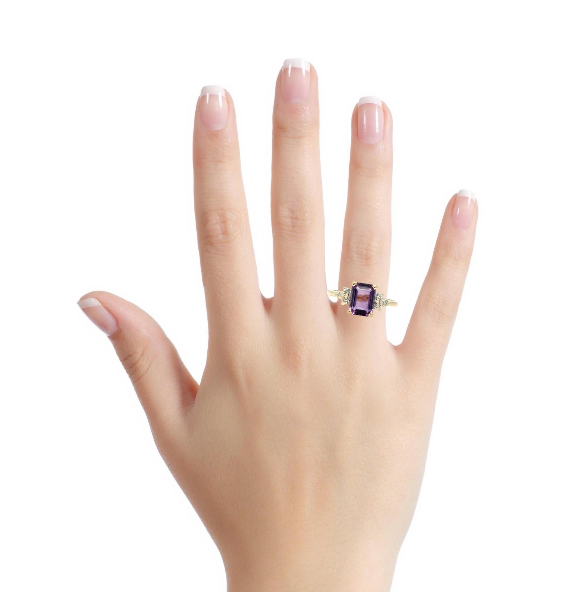 Anello con ametista e diamanti taglio Step-Cut - Oro giallo 14k in vendita 1
