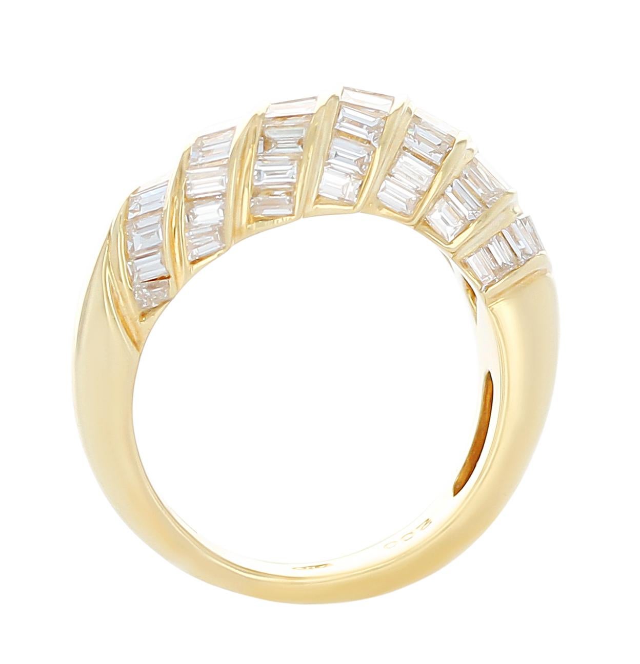 Baguette Cut Step-Design Baguette Diamond Ring, 18 Karat Yellow Gold For Sale