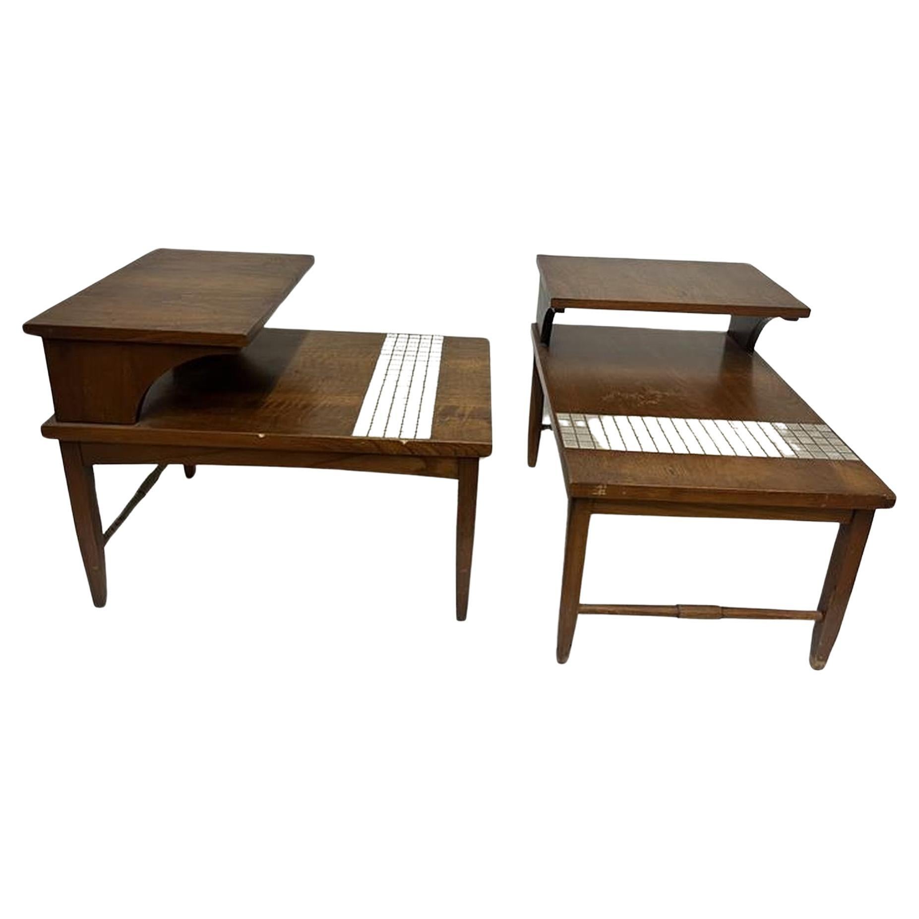 Mid Century Modern Lane walnut tile top step up side or end table
Item features lower shelf, ceramic tile inlay, beautiful wood grain with tapered legs

15