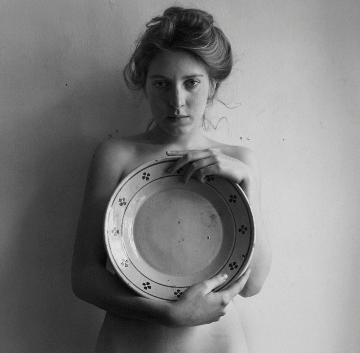 Stephan Brigidi Portrait Photograph - Woman with Large Plate (Francesca Woodman), Via dei Coronari