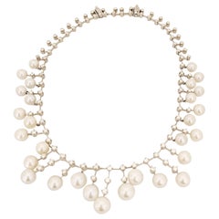 Stephan Hafner 18 Karat White Gold Necklace with 4.04 Carat Diamonds and Pearls