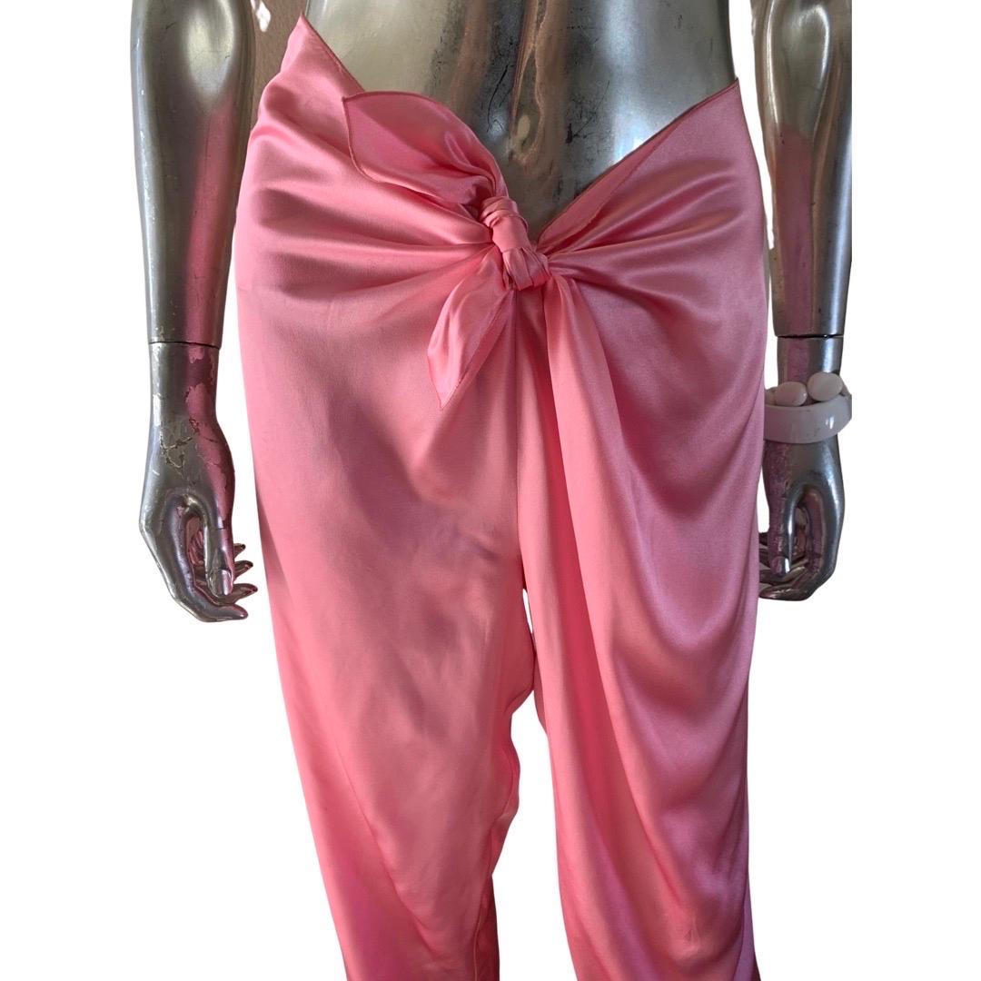 Stephan Janson  Pantalon en charmeuse de soie rose italienne noué sur le devant, taille 8 en vente 3