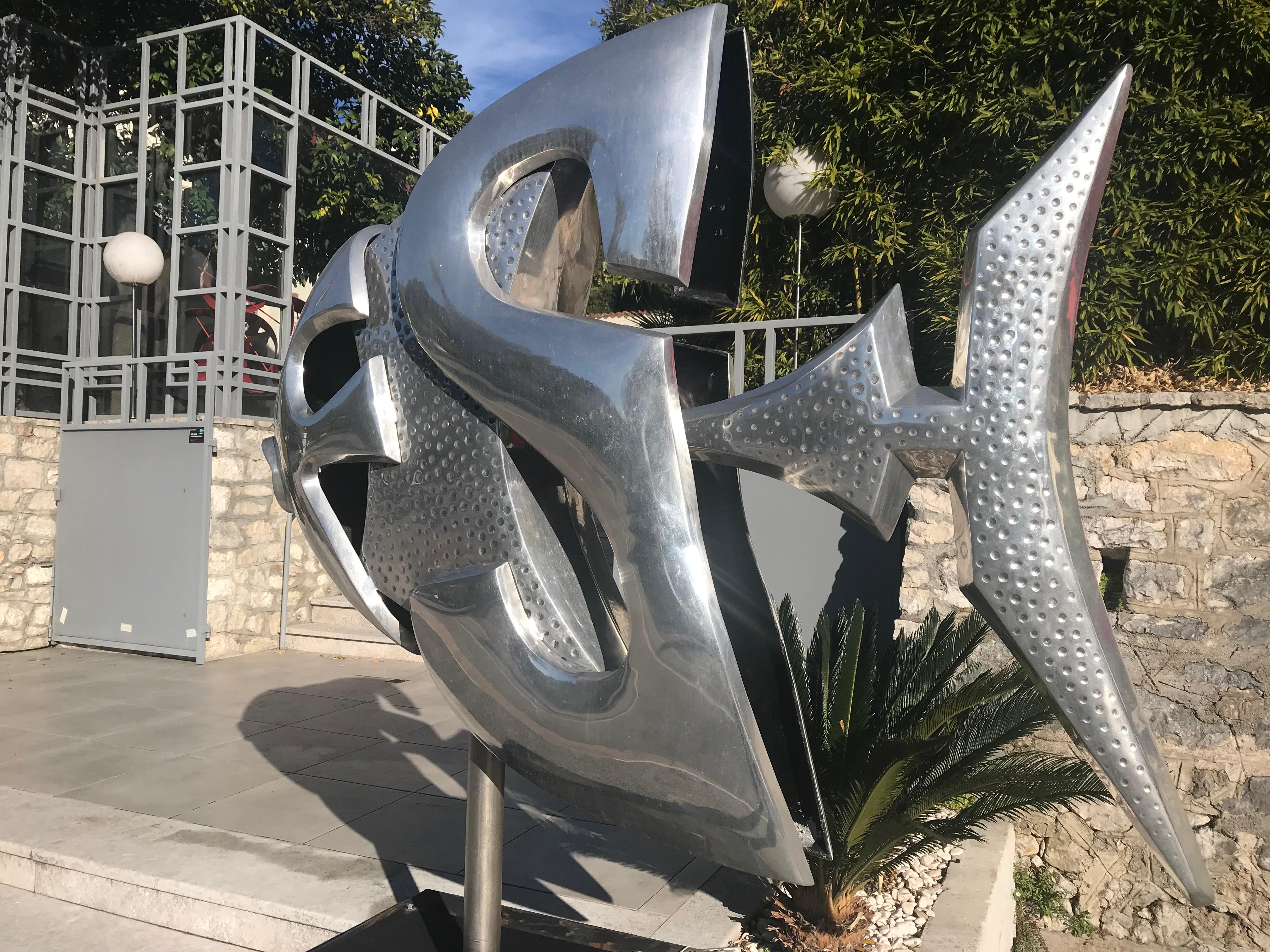 Fish - Sculpture by Stephane Cipre