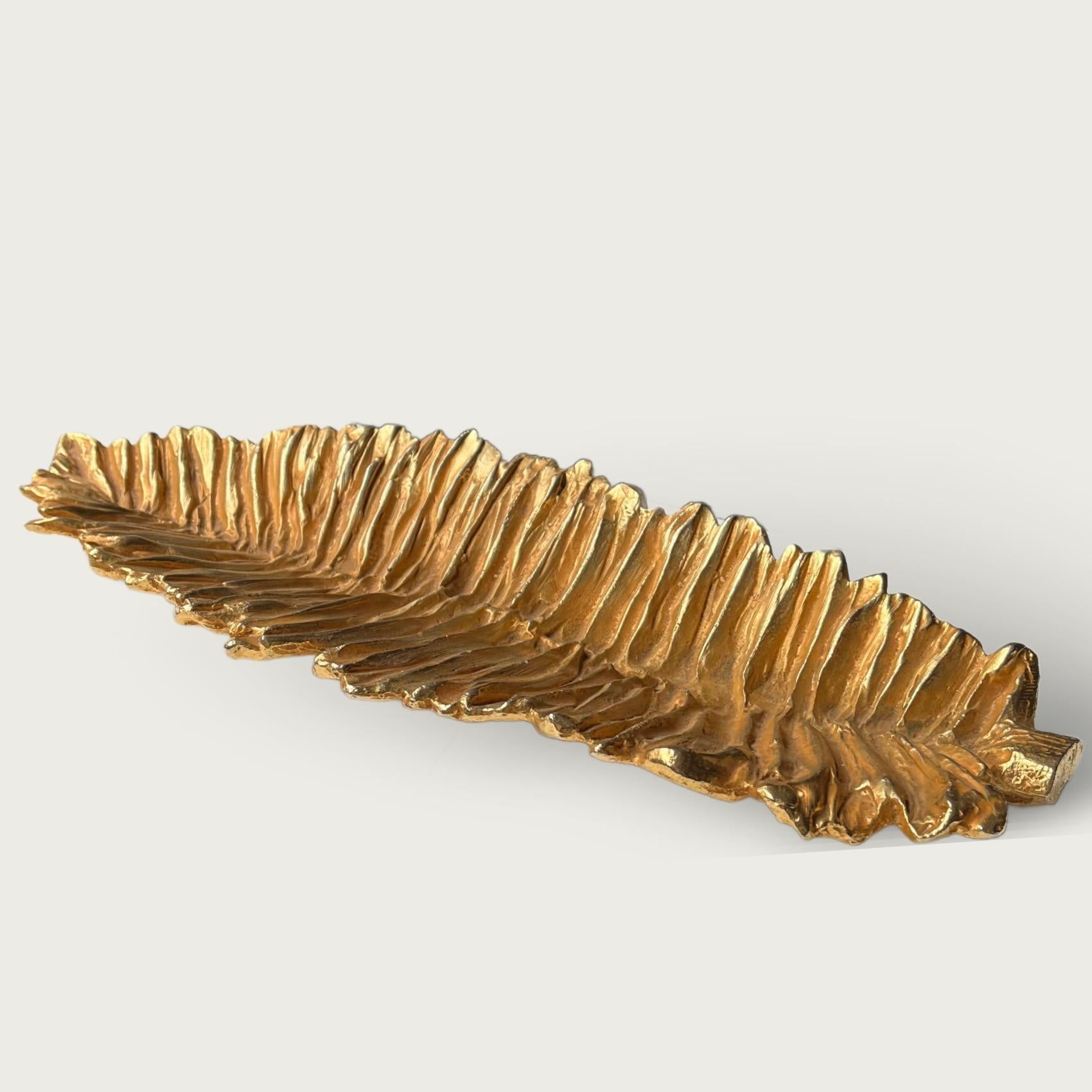 French Stephane Galerneau Paris Oversized Gilded Bronze Leaf Dish 1990s For Sale