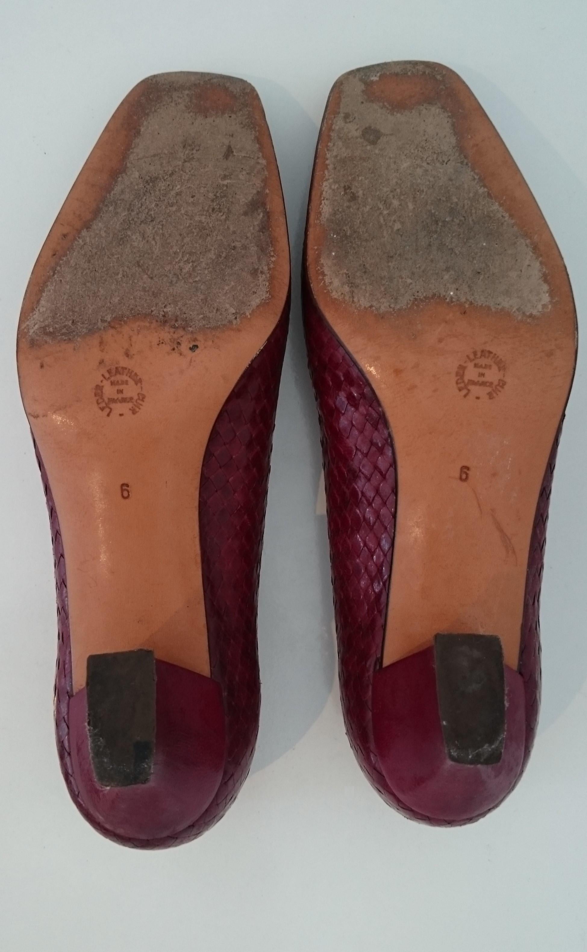 Stephane Kélian Bordeaux Heels with worked overlay leather. Size  For Sale 1