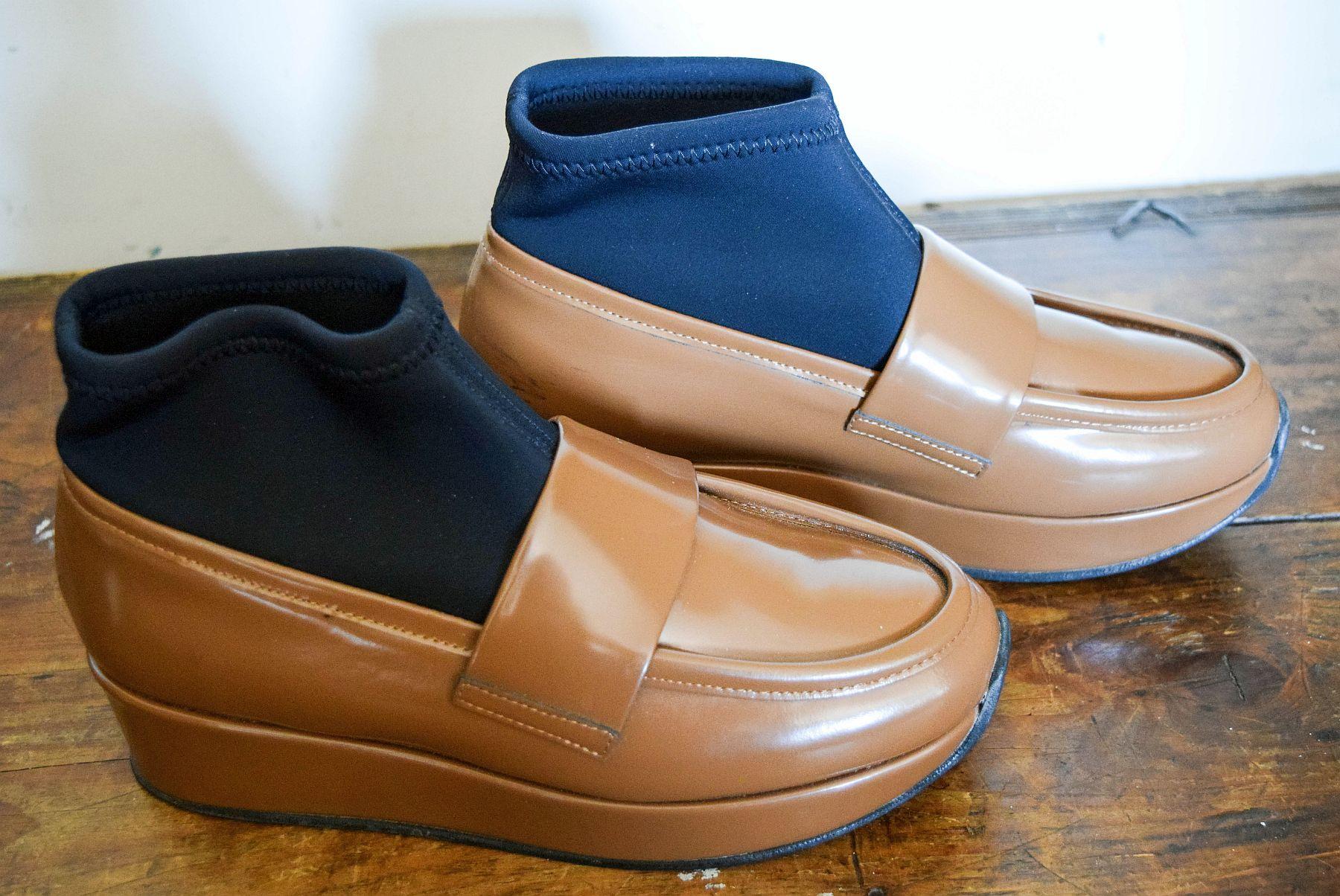 Stephane Kellian Ladies attractiv shoes with rubber stretch band fitted ankles For Sale 1