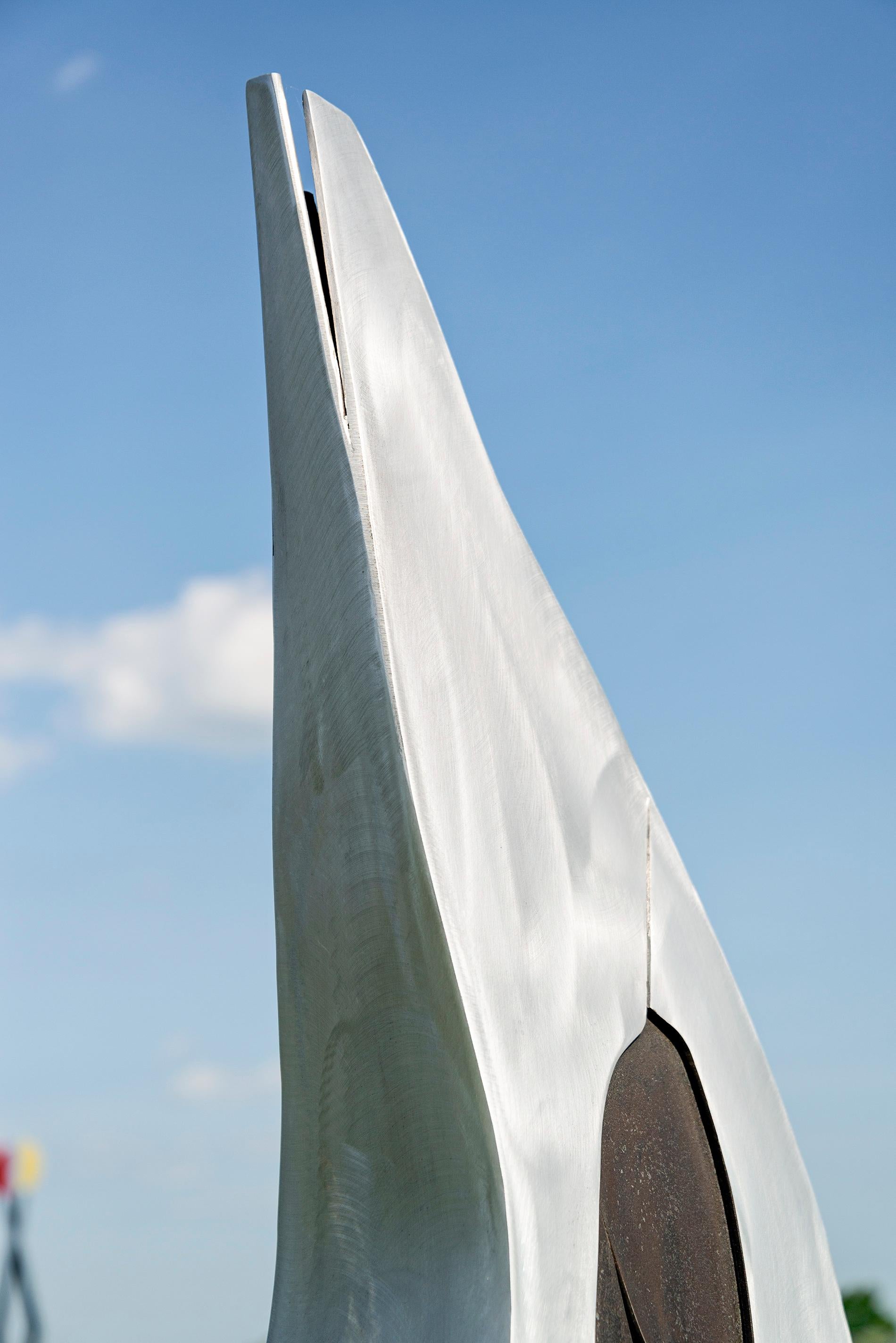 Slender - escultura de aluminio para exteriores, alta, moderna, abstracta y contemporánea - Sculpture Contemporáneo de Stephane Langlois