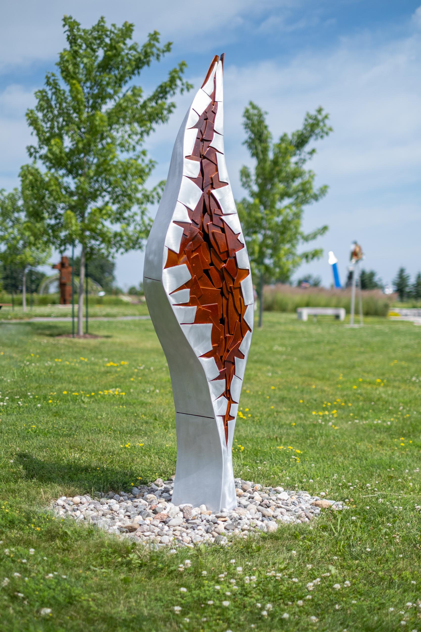 Slender - scultura alta, moderna, astratta, contemporanea, in alluminio per esterni - Sculpture Contemporaneo di Stephane Langlois