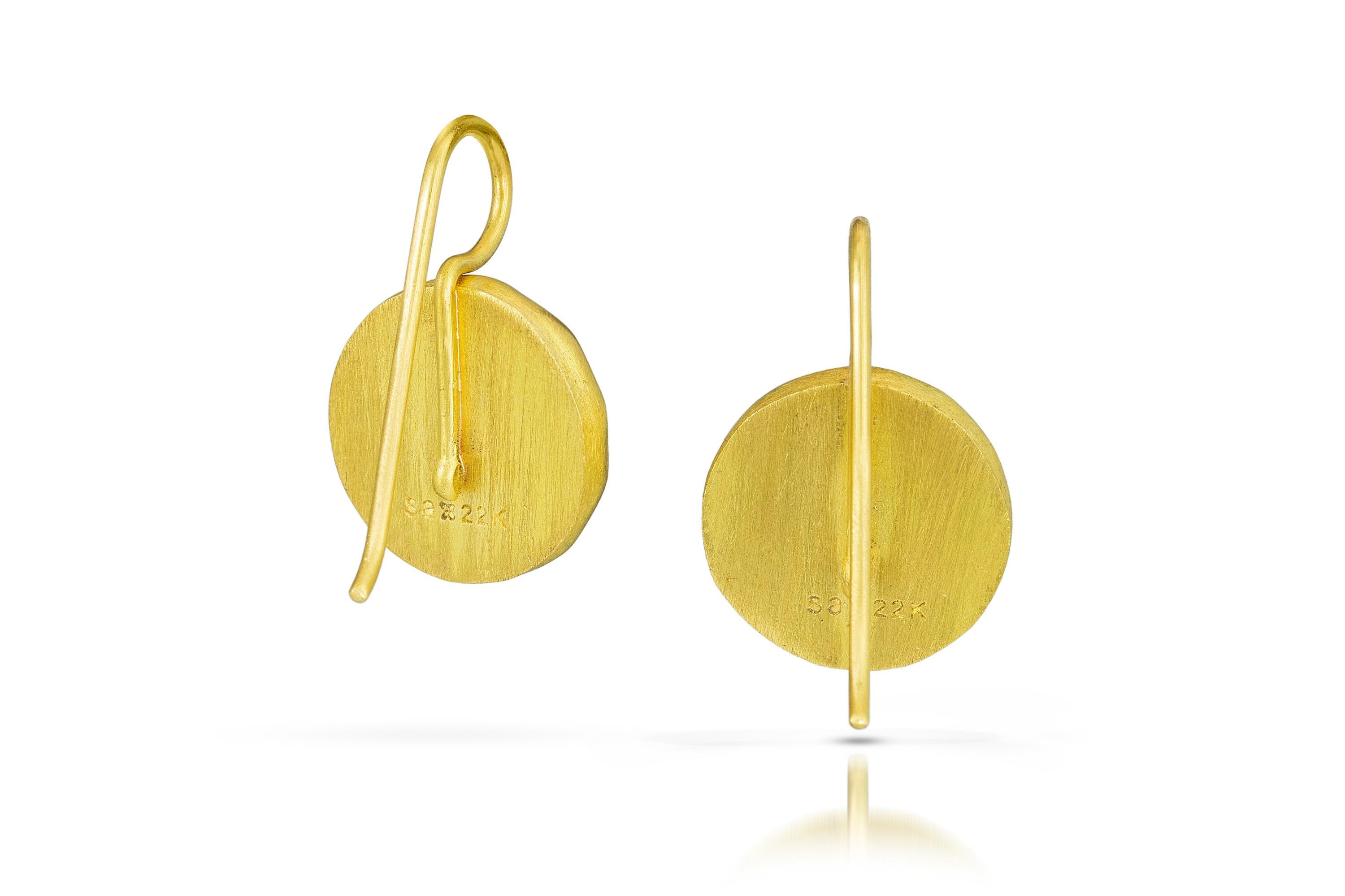 Stephanie Albertson handcrafted round bezel-set cocktail earring in 22K gold and white topaz. Old mine faceting gives a modern twist to a vintage inspired cut in these stunning & sparkly earrings. Perfect for day or night, and available in an array