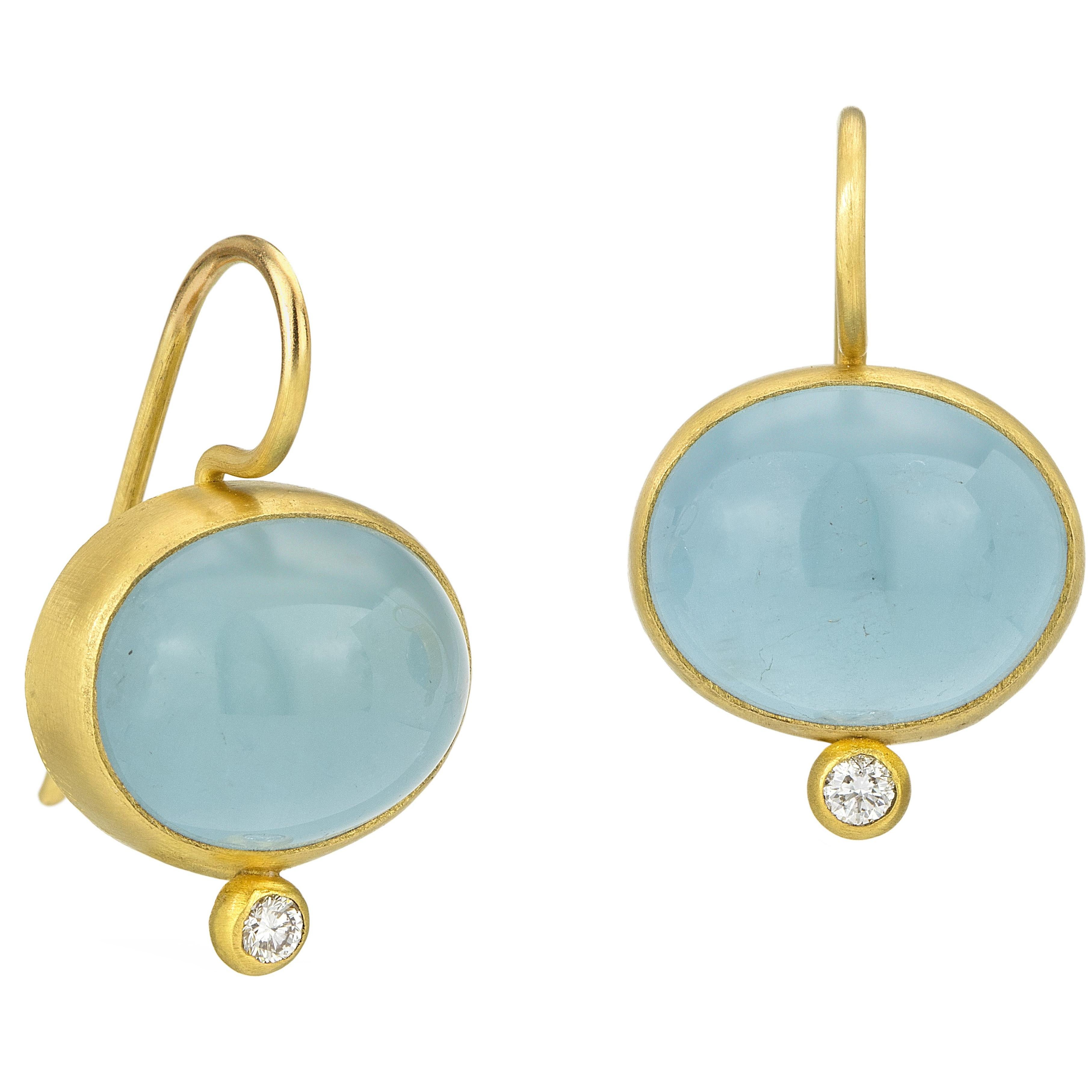 Stephanie Albertson 22K gold, 24.5 ct aquamarine cabochon & diamond drop earring For Sale