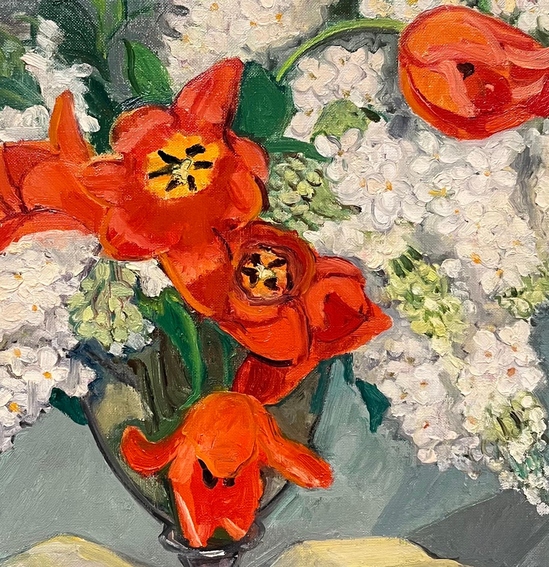 Lilas blanc, tulipe rouge par Stéphanie Guerzoni - Huile sur toile - 55x46 cm - Marron Still-Life Painting par Stéphanie Caroline Guerzoni