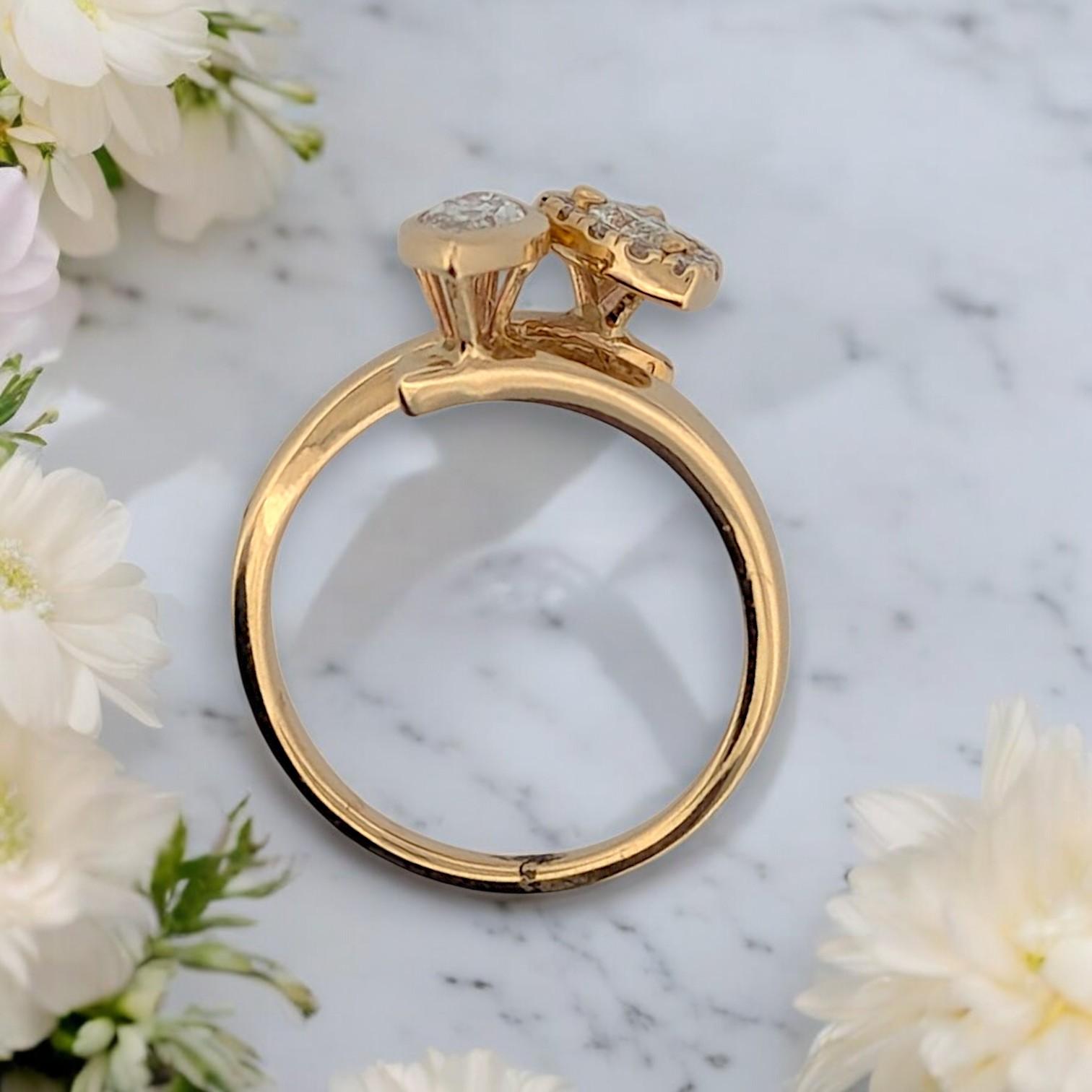 Moderne Stéphanie  Elegance bague en or jaune 14k avec diamants .71 CTW, taille 9 en vente
