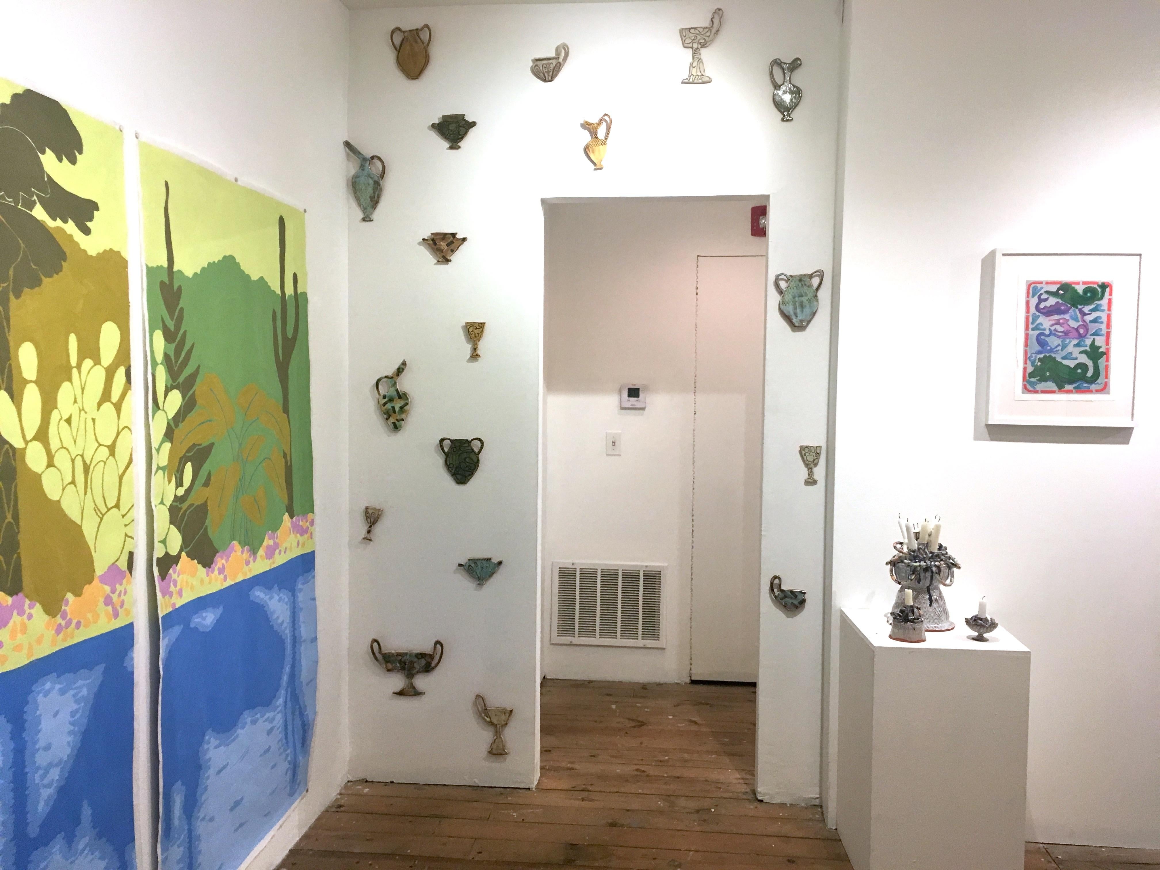 Olla plana XVII, Escultura mural de barro y esmalte, 2019 3
