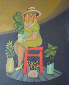Spotlight, figure féminine assise avec des plantes combinant des verts chauds et froids 