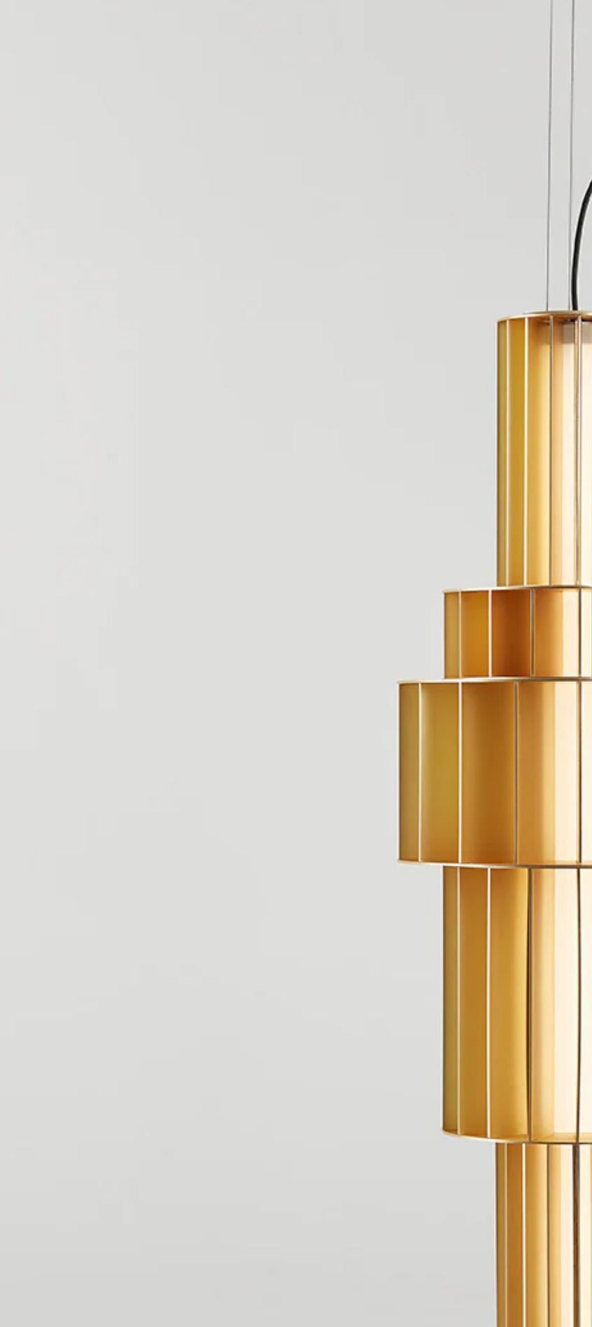 Stephen Burks Babel T GR Lámpara Suspendida Dorada Para Parachilna Aluminio en venta